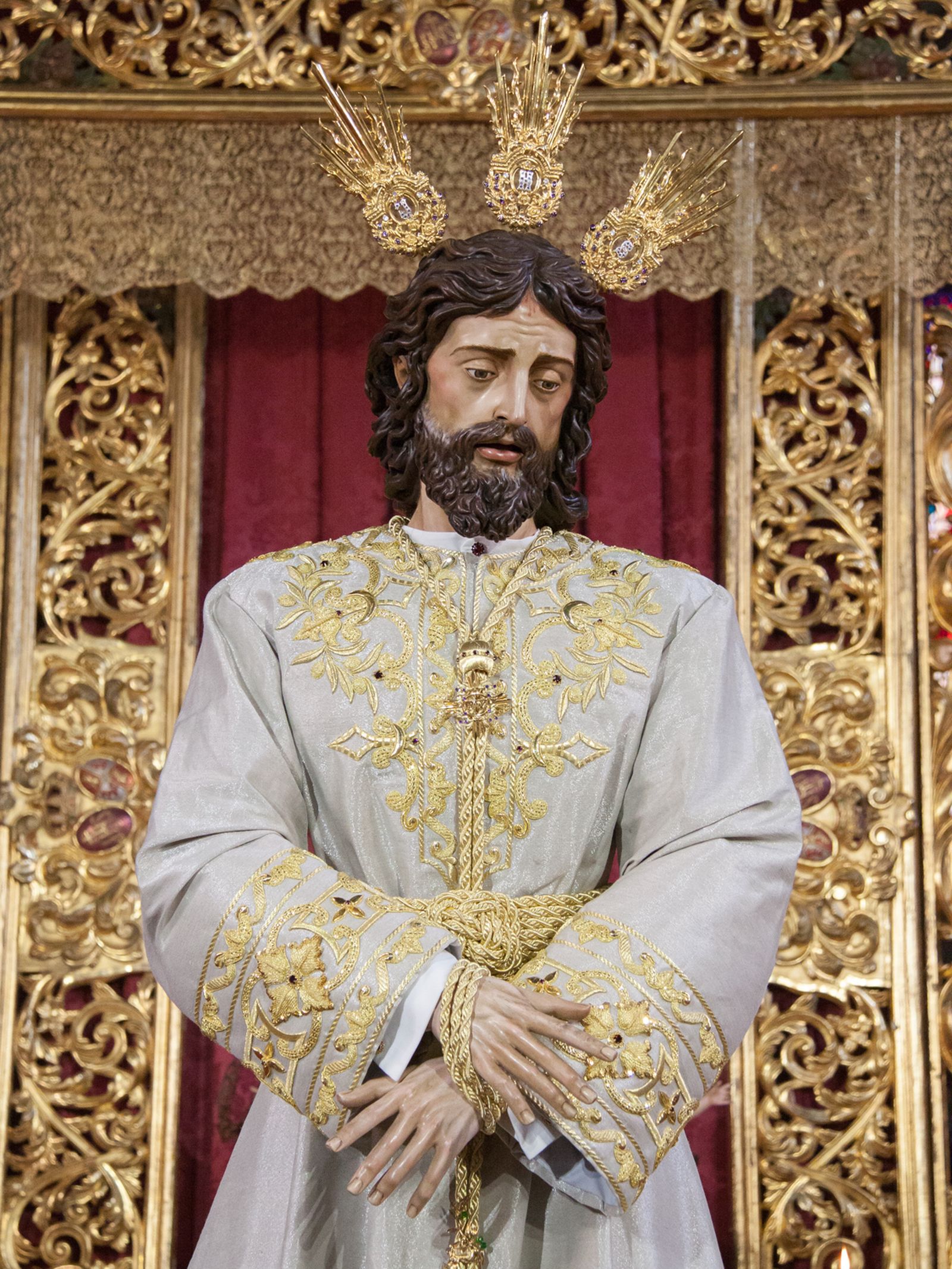 Nuestro Padre Jesús de la Paz expuesto en veneración