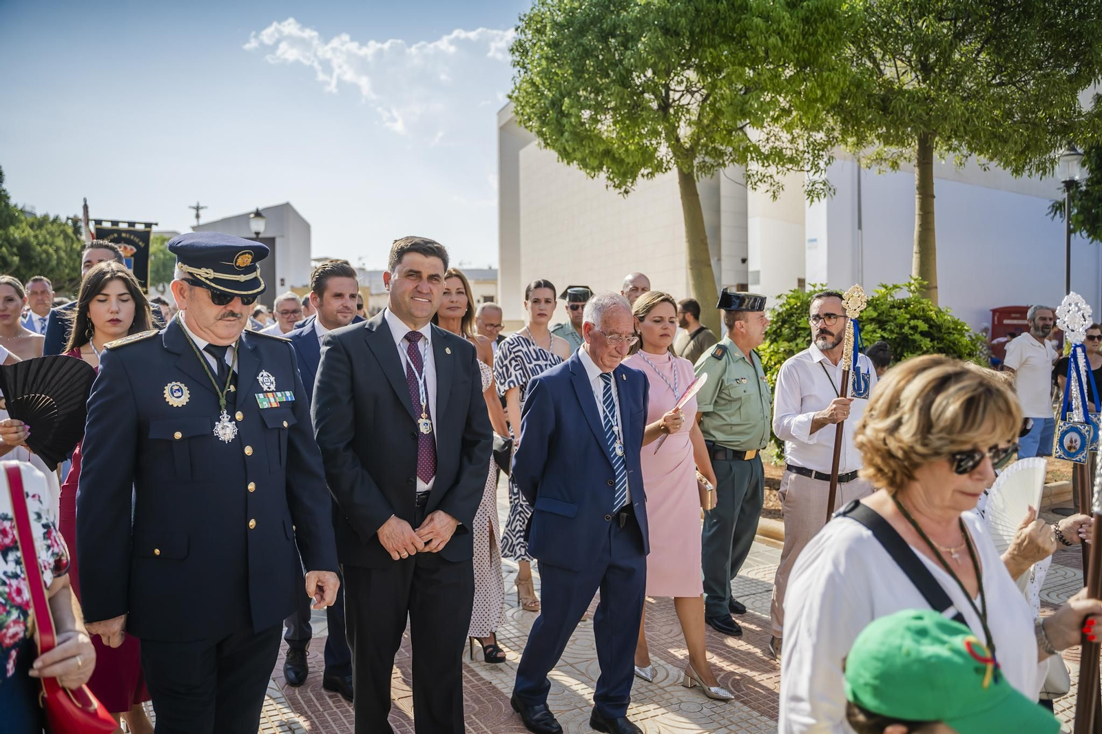 La procesión de la Virgen del Carmen y Santa Ana pone el broche final a las fiestas del Puerto de Roquetas