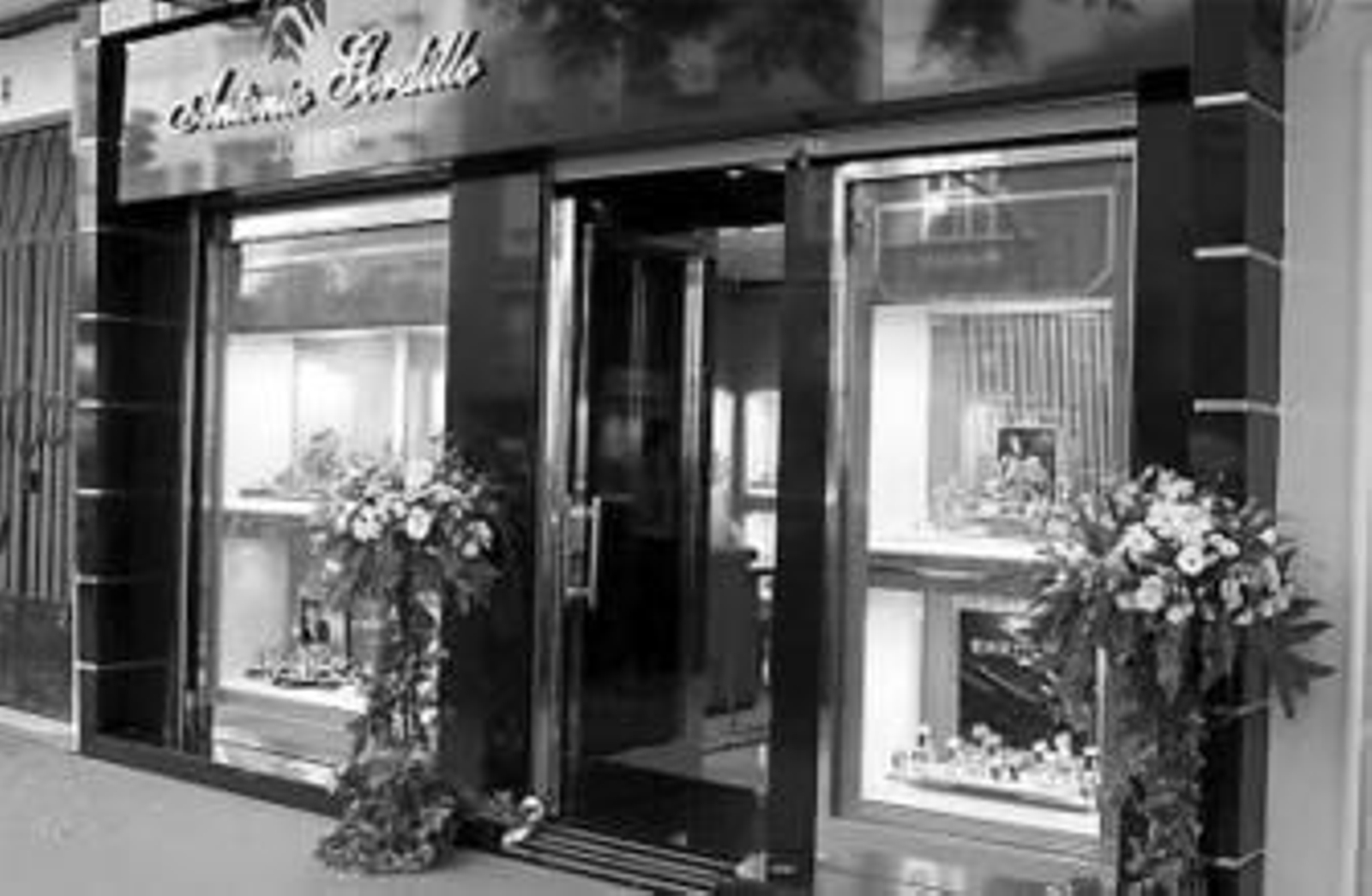 La sede de Antonio Gordillo Joyeros, en Cayetano del Toro, 2.