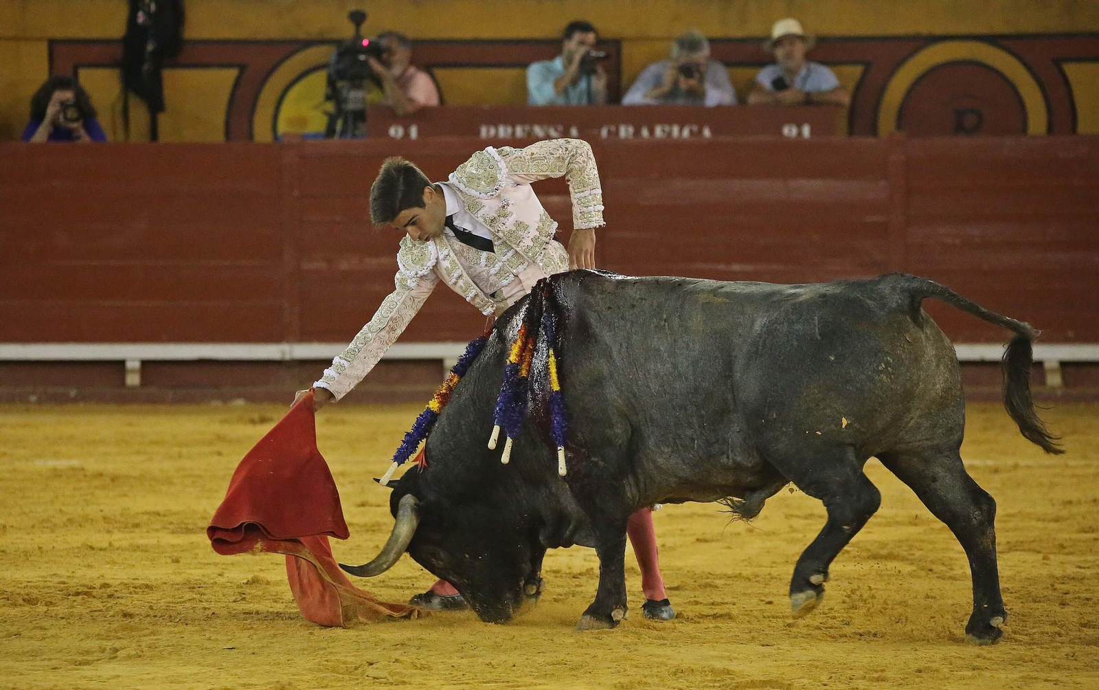 Fotos de la corrida del sábado de la Feria Taurina de Algeciras 2023: Antonio Ferrera, Manuel Escribano y Miguel Ángel Pacheco