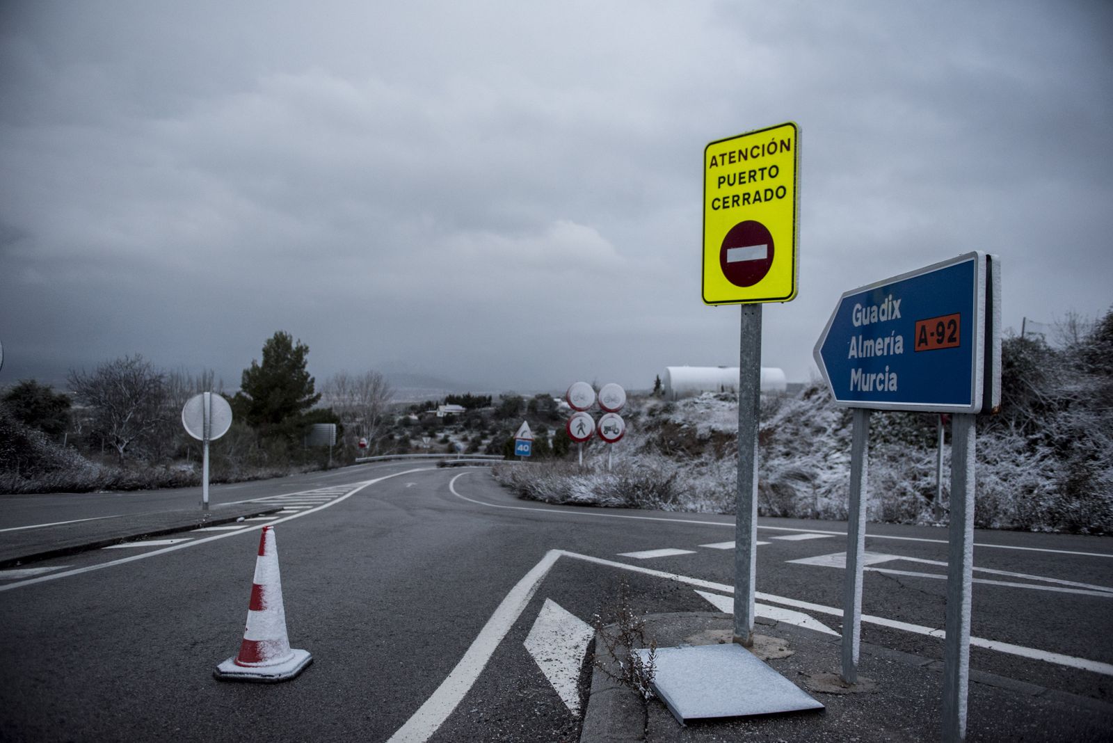Imágenes de las carreteras cortadas en Granada por la borrasca Gloria