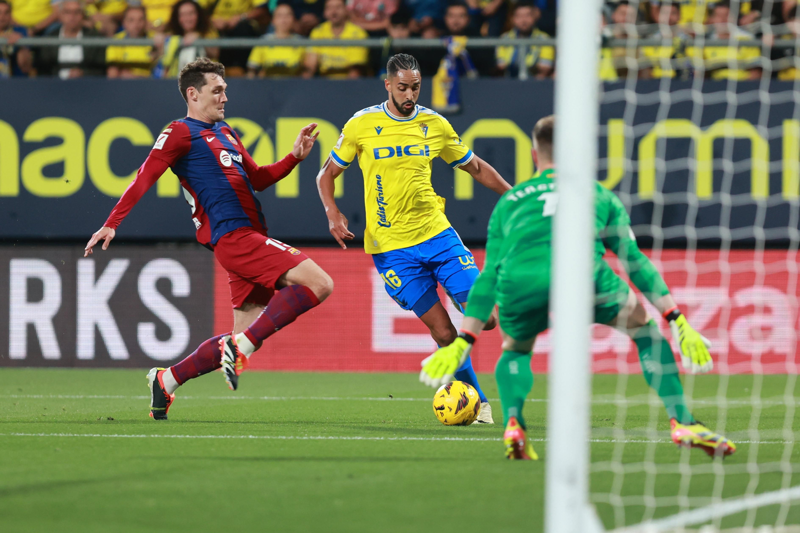 Las mejores imágenes del partido Cádiz Cf -Barcelona