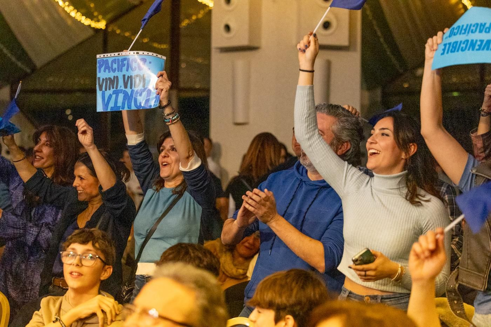 El boxeo solidario de la VI velada White Collar Boxing cautiva al público de Jaén