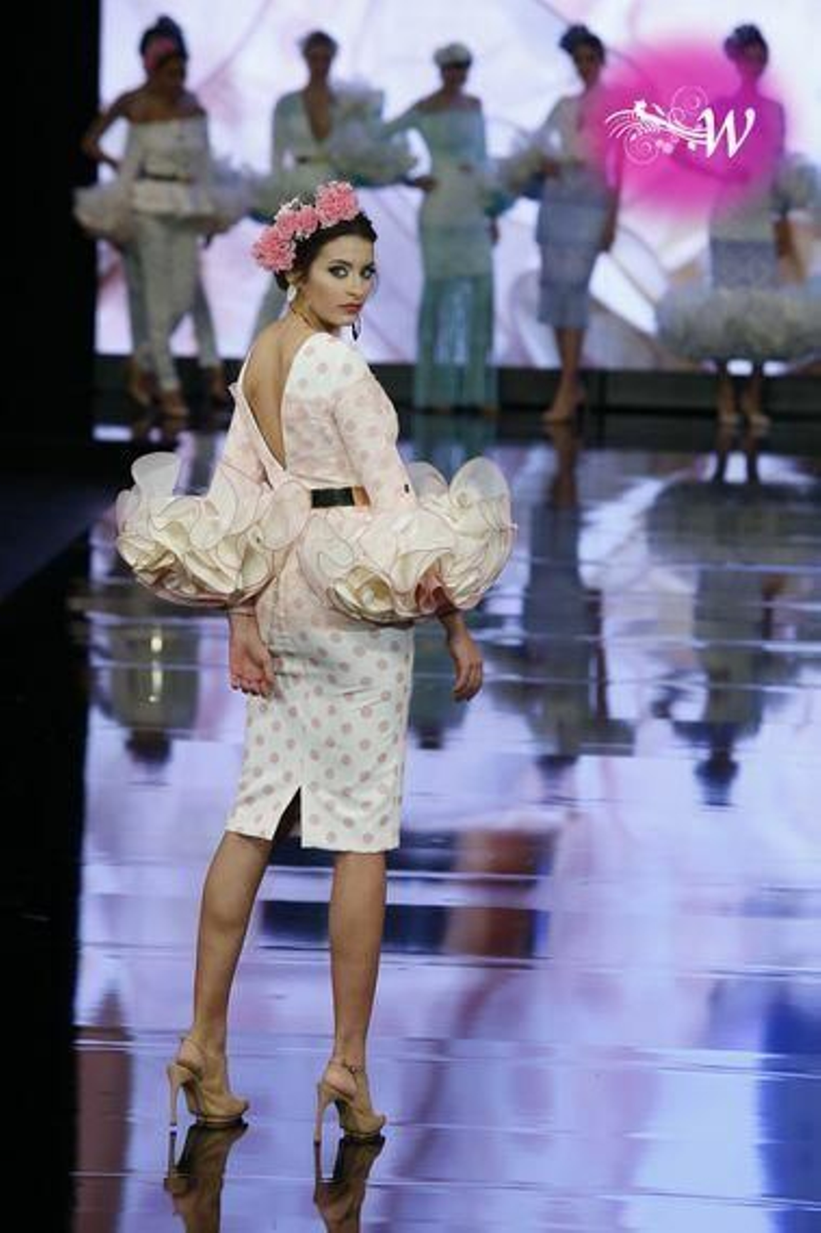 Todas las fotos del desfile de Sara Benítez en SIMOF 2020