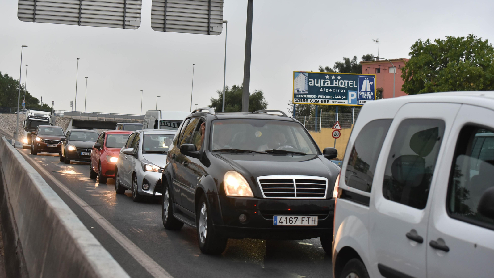 Las fotos de la retenciones de trafico en la A-7 a su paso por el Campo de Gibraltar