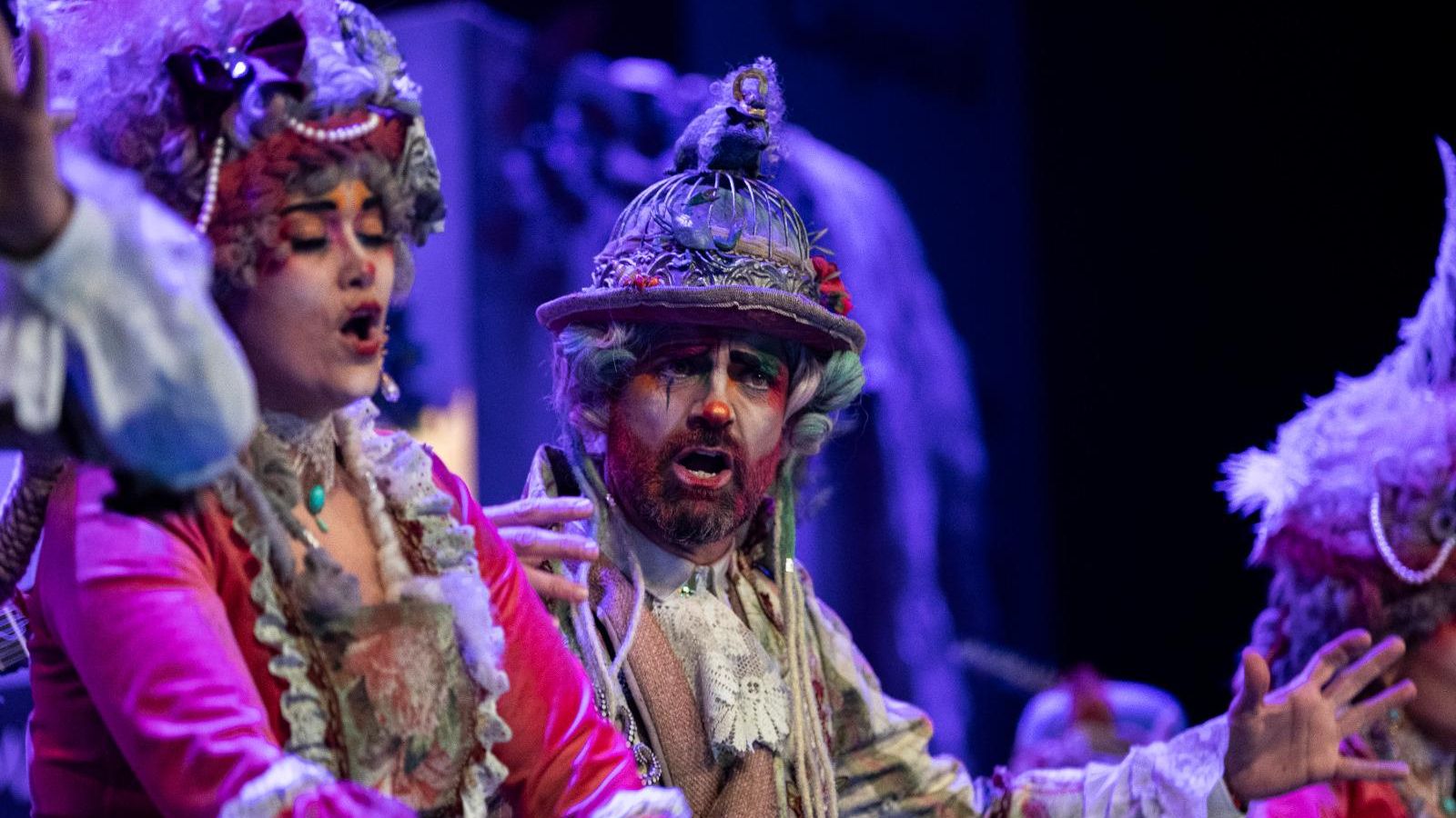 Búscate entre las mejores imágenes de la final del COAC 2025 del Carnaval de Cádiz