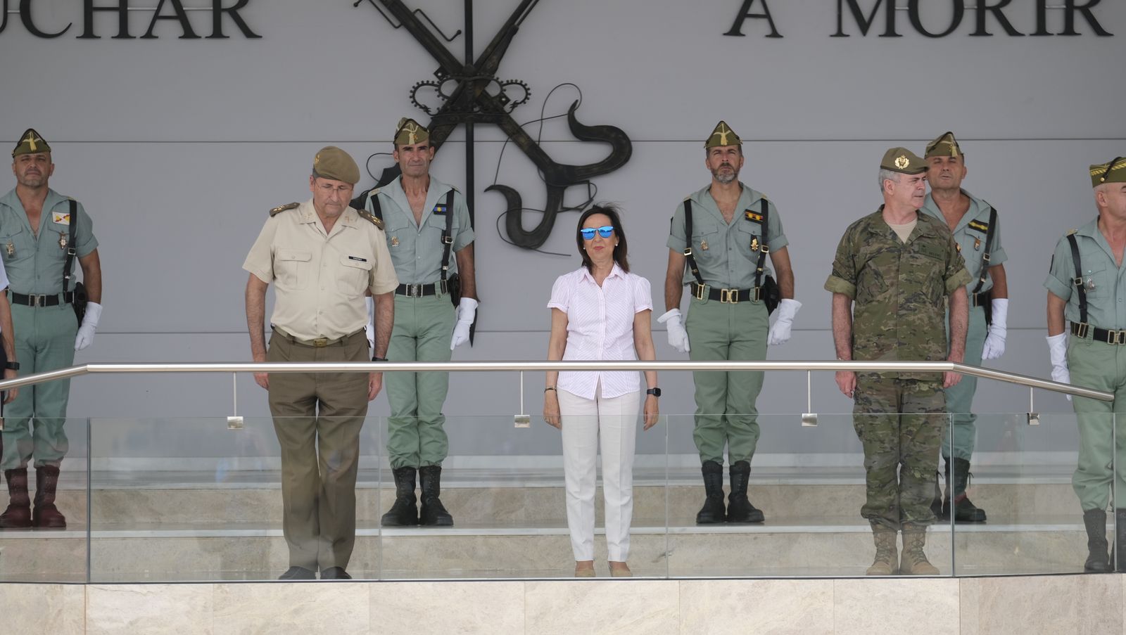 Visita de la Ministra de Defensa Margarita Robles a La Legión Española, en Viator