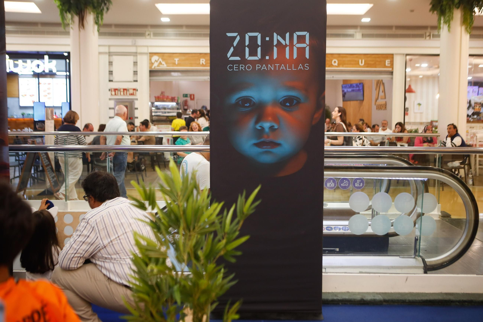 Fotos de la Zona Cero Pantallas del Centro Comercial Puerta Europa de Algeciras