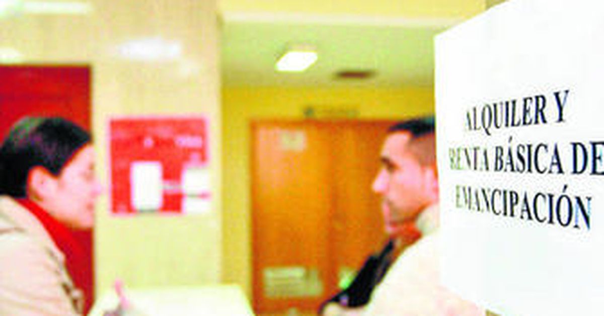 Aprobada la ayuda de hasta 733 euros para mayores de 30 años que aún viven en la casa familiar