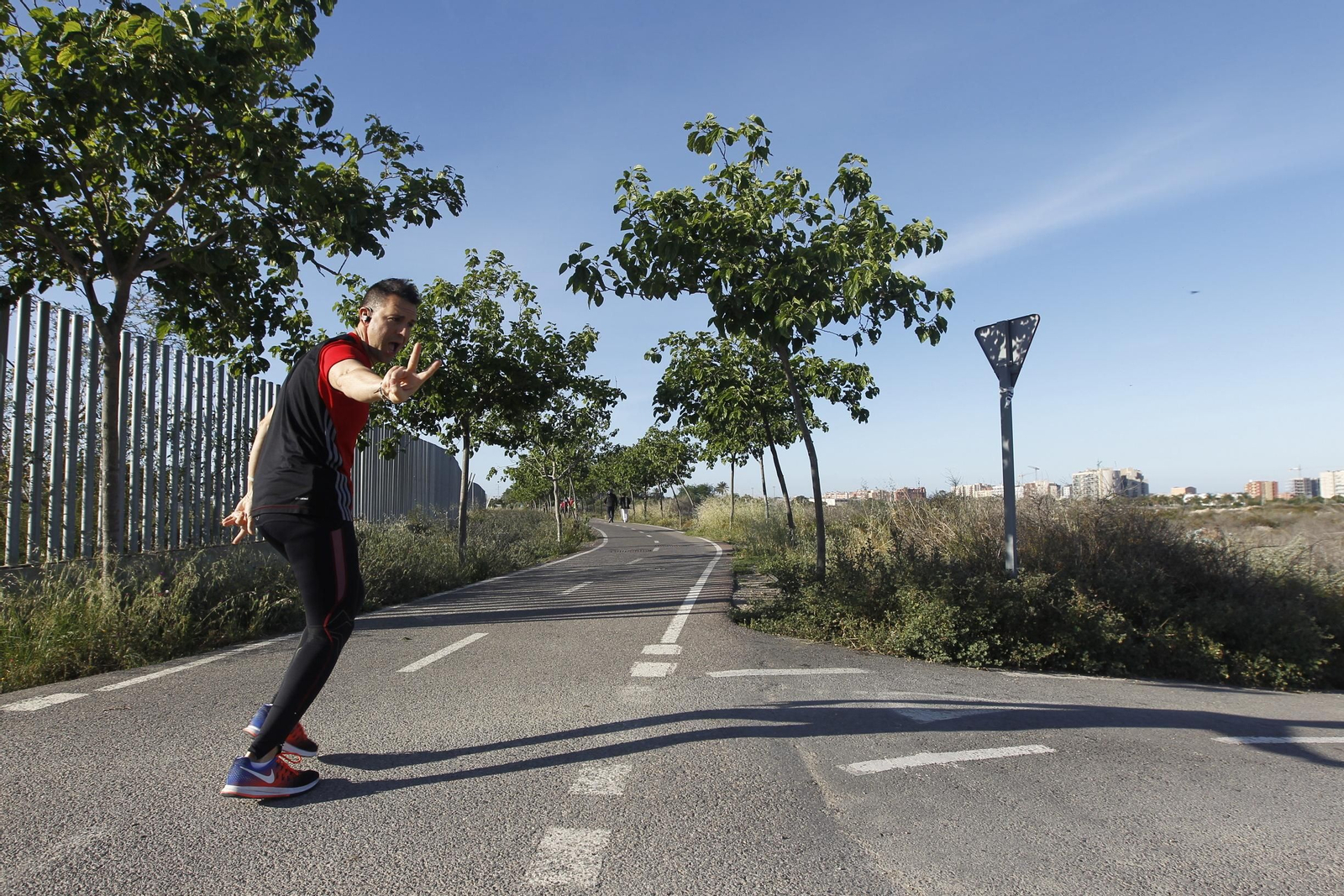 Fotogalería domingo de deporte en coronavirus. COVID-19. Almería