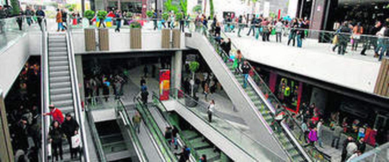 La zona de restauración ofrecerá mañana descuestos y promociones.