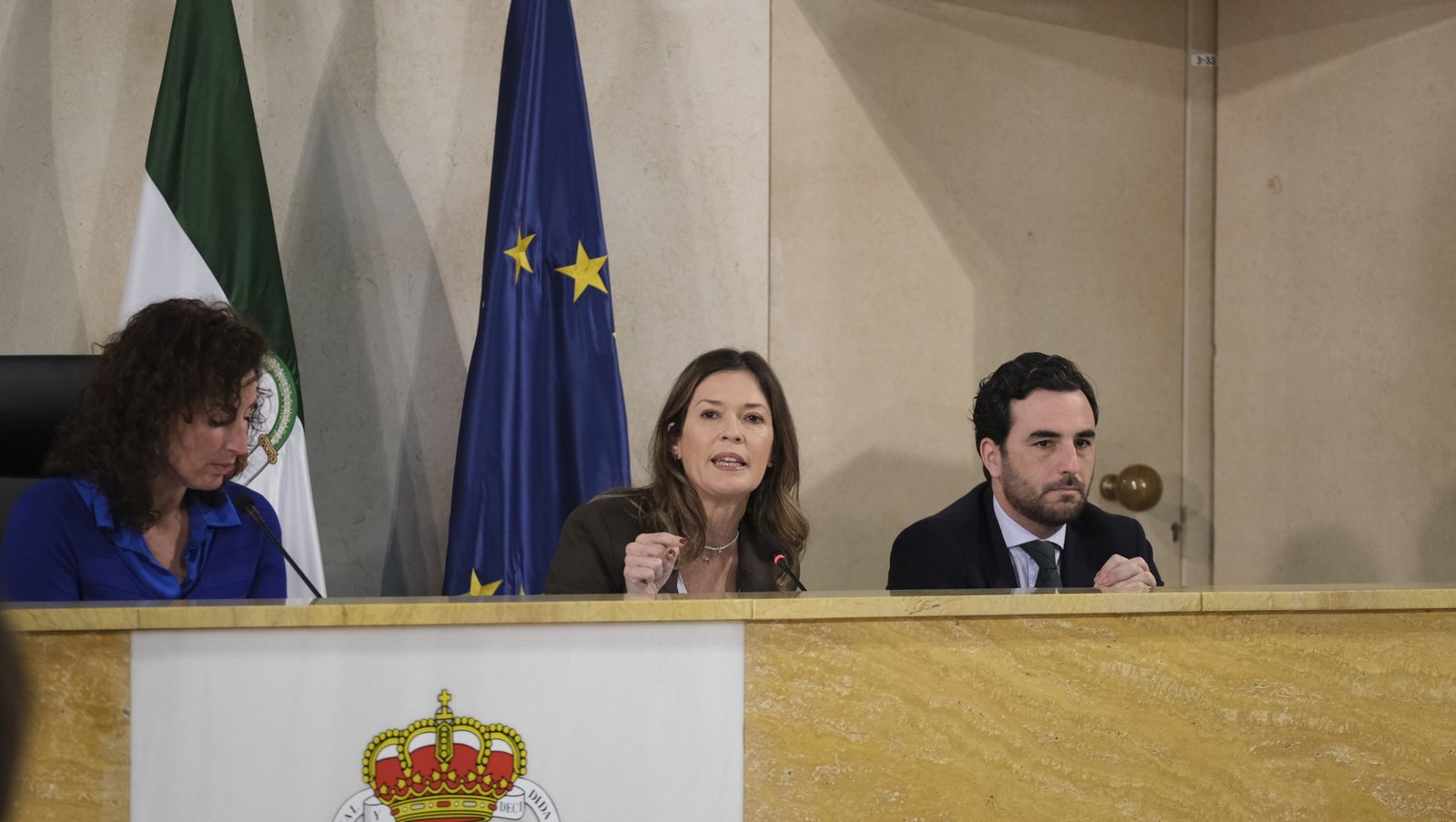 Imágenes del Pleno del Ayuntamiento de Almería sobre el estado de la Ciudad