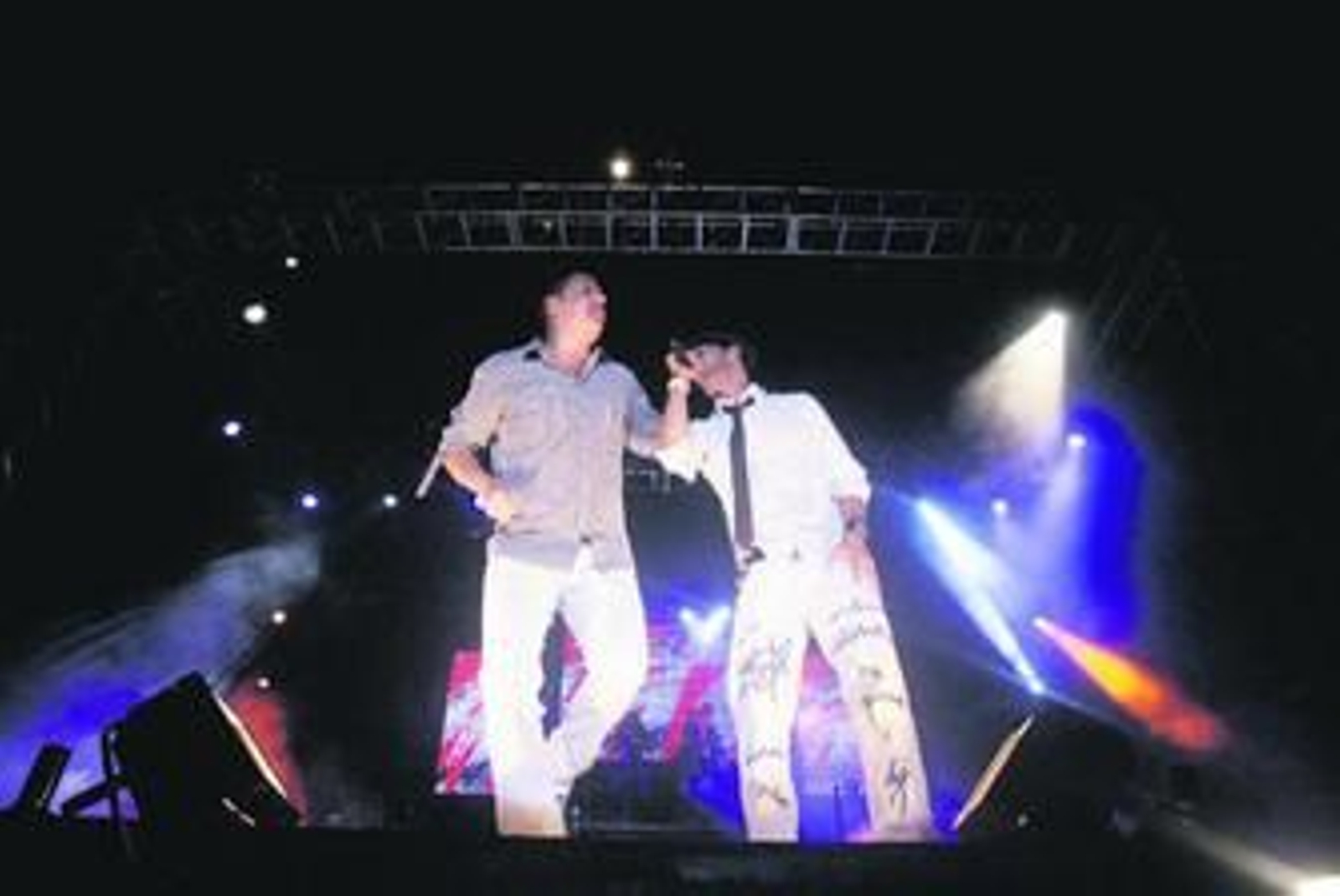 Andy & Lucas, durante el concierto de anoche en La Concha.