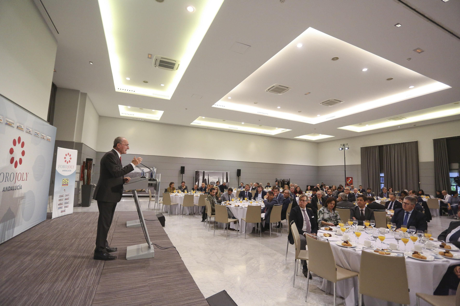 Fotos del Desayuno informativo Grupo Joly con el alcalde de Málaga