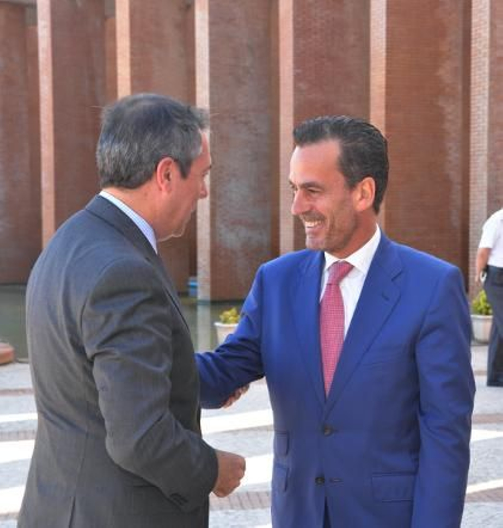 Altadis pide más "beligerancia" contra el contrabando de tabaco