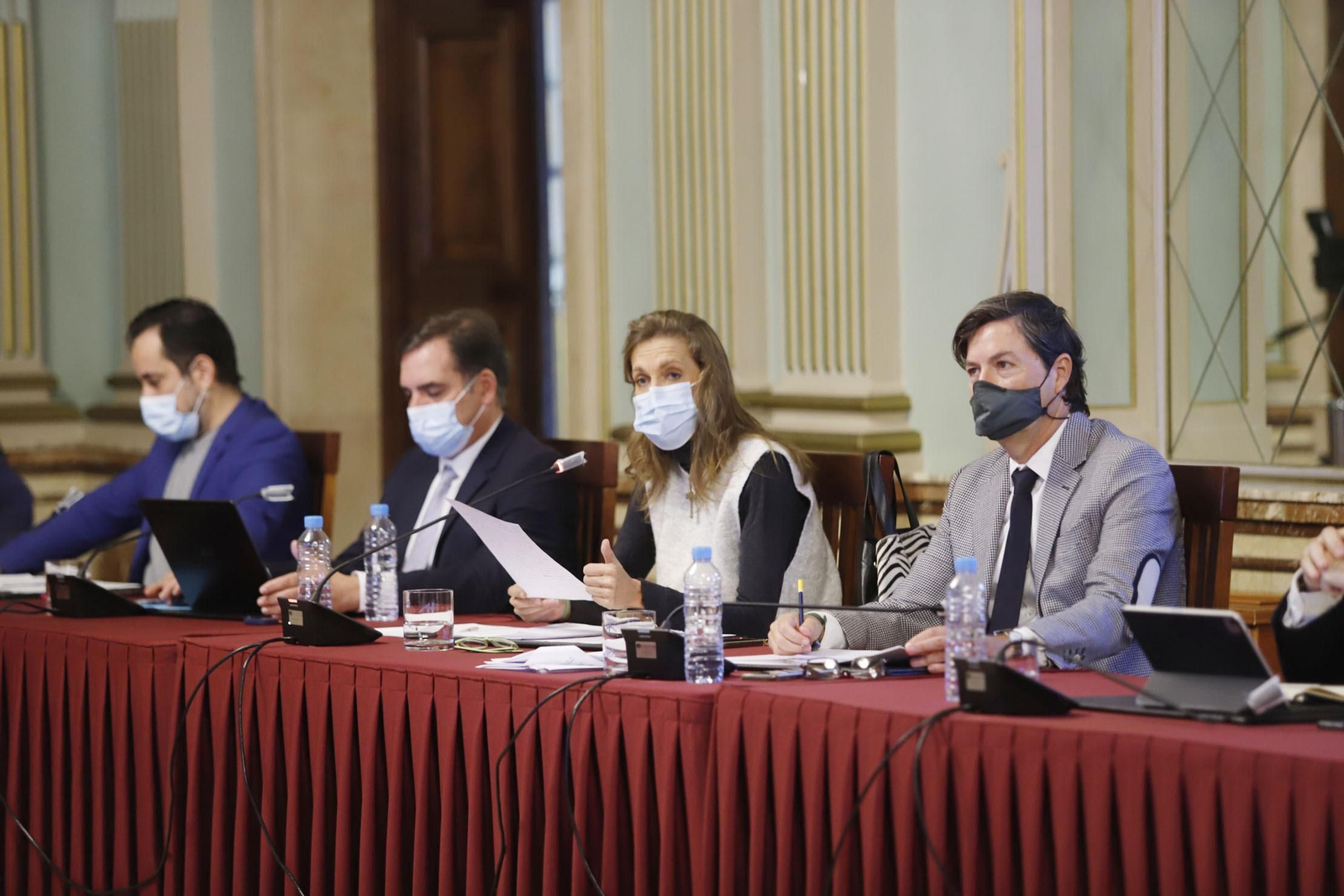 Imágenes del Pleno ordinario del mes de noviembre del Ayuntamiento de Huelva