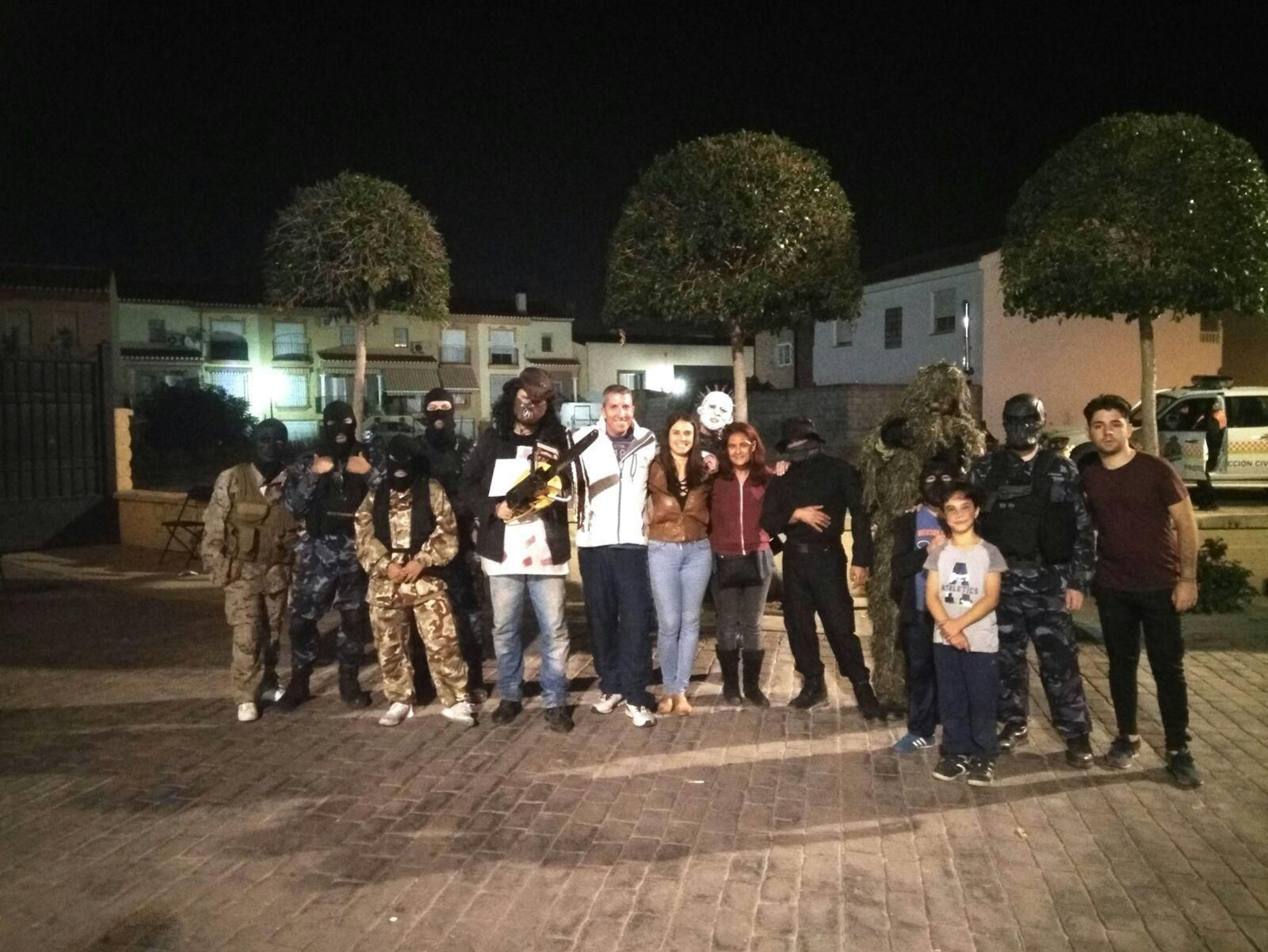 1. Vegas del Genil se volcó con la segunda edición de su 'Zombie Vegas', el plato estrella del programa de Halloween. 2 y 3. La peculiar cafetería de la Facultad de Comunicación de la UGR se dejó invadir por el espíritu de la festividad. 4. Los centros Guadalinfo han aprovechado la temática del terror para atraer a los más pequeños.