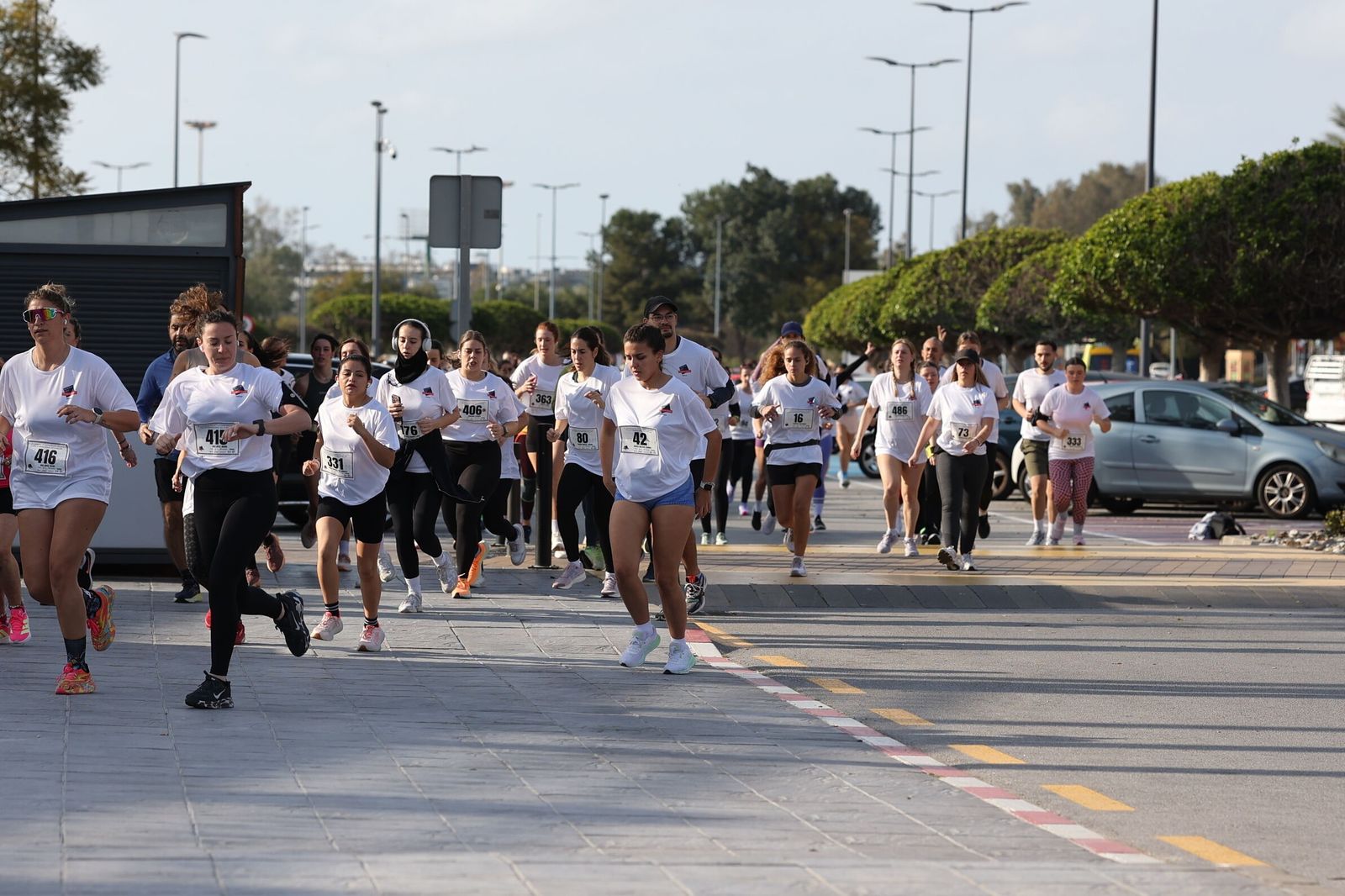 La Carrera Solidaria por el Día de la Mujer McArthurGlen, en fotos