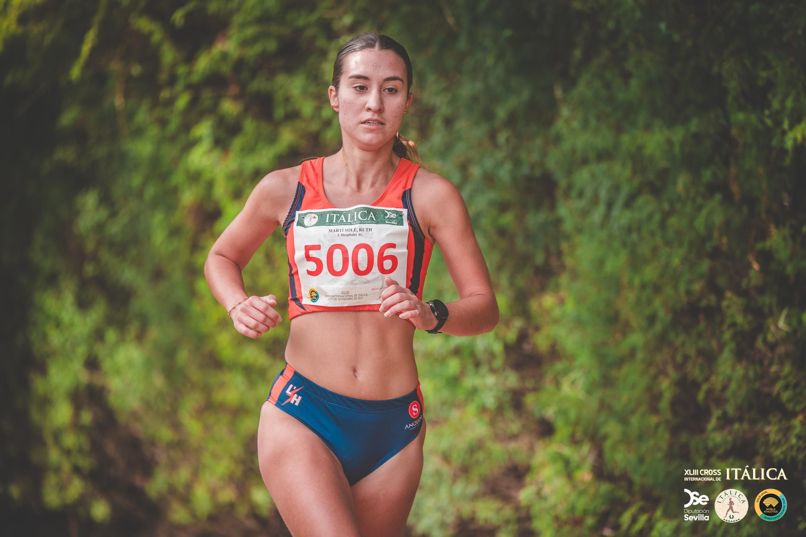 Búscate en las fotos del Cross de Itálica 2025 | 11