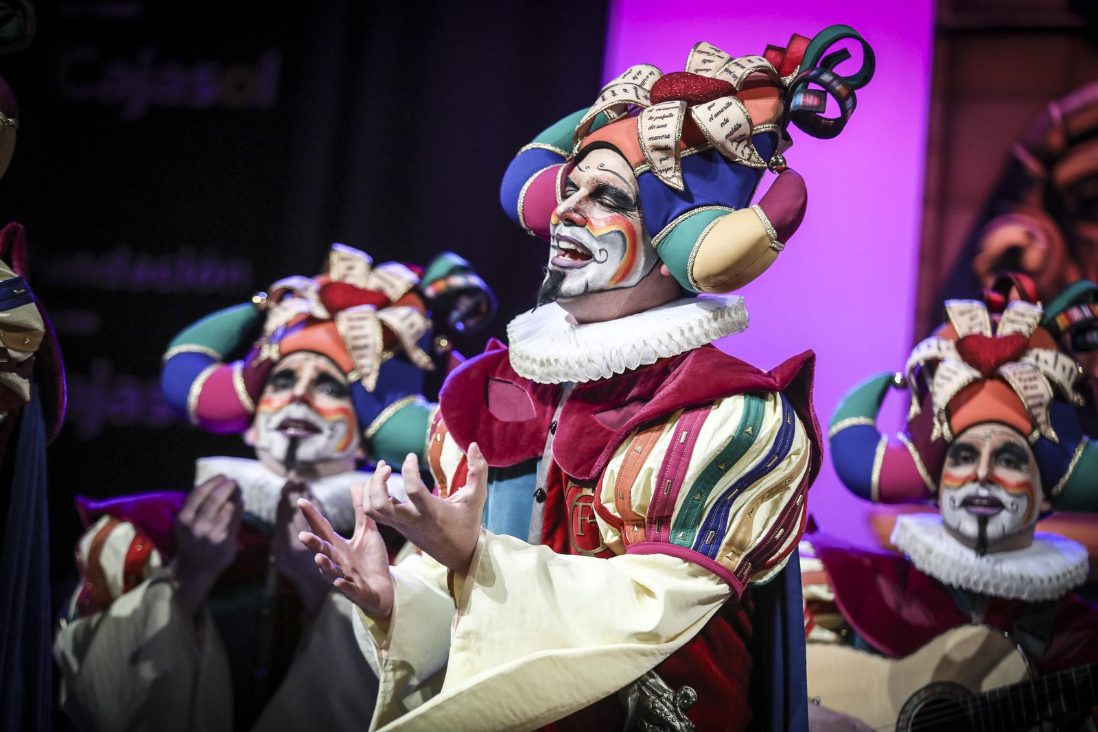 Un componente de la comparsa 'Oh capitán, my capitán' en el COAC 2020.