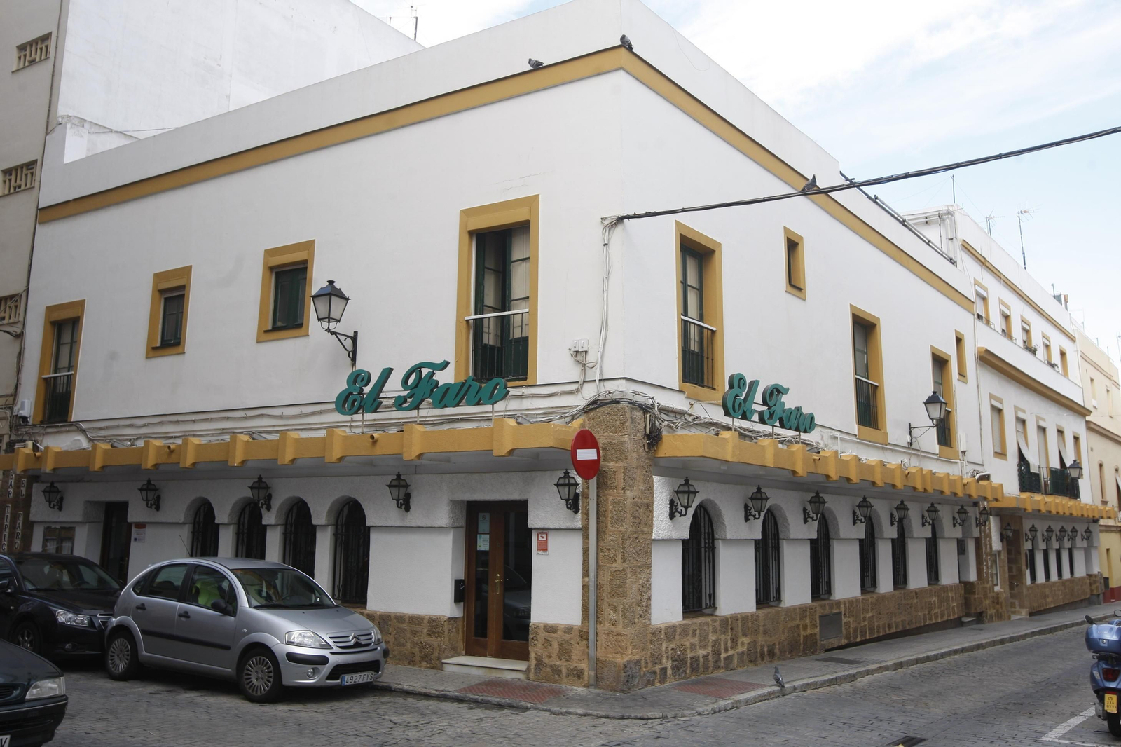 El mítico restaurante El Faro, en el barrio de la Viña, de Cádiz.