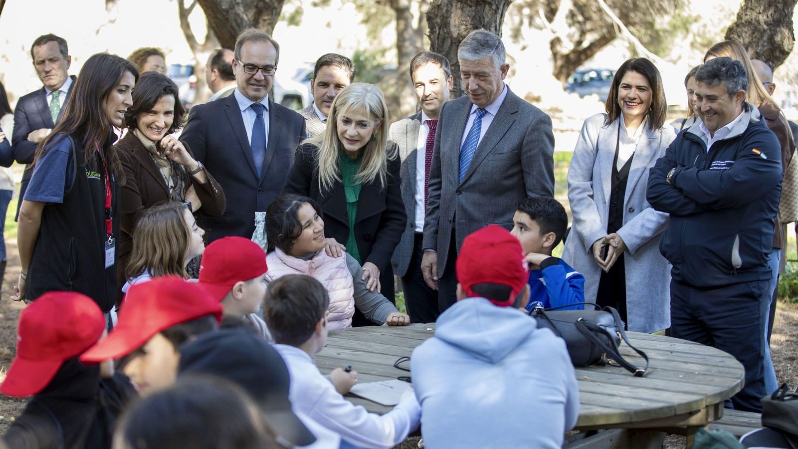 Autoridades celebran con escolares el Día Mundial de los Humedales, en la Laguna Primera de Palos.