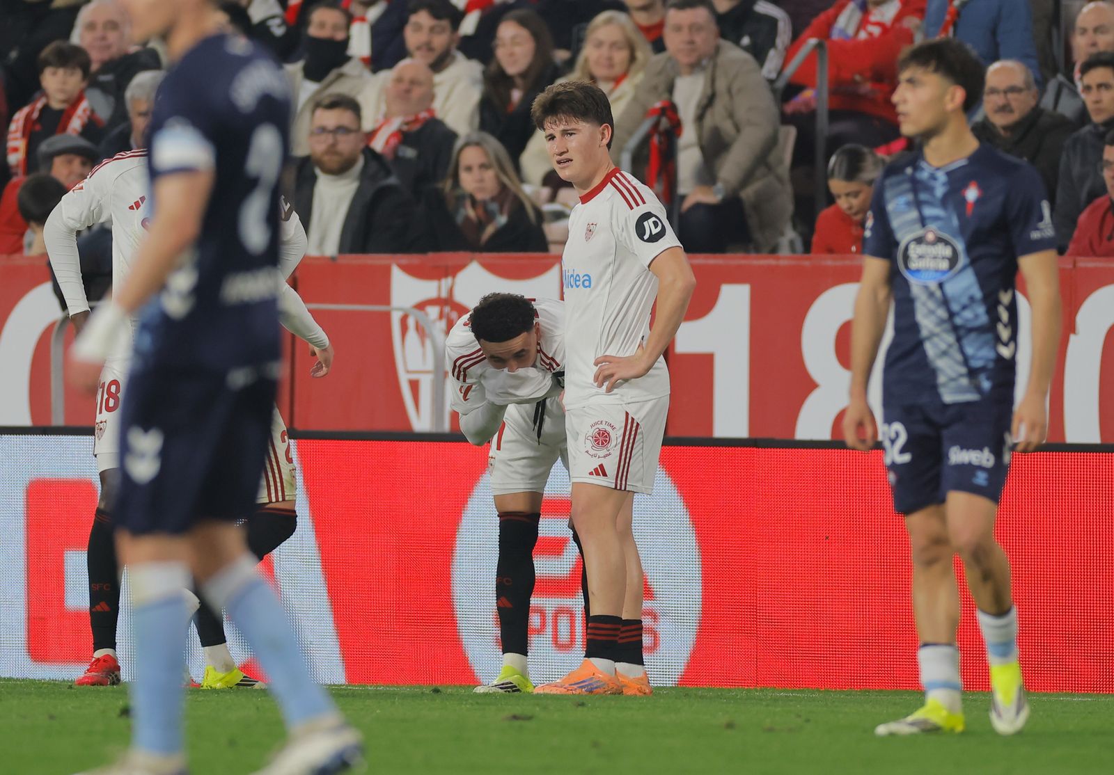 Oso se inquieta tras la lesión de Rubén Vargas, que lamenta su nueva incidencia.