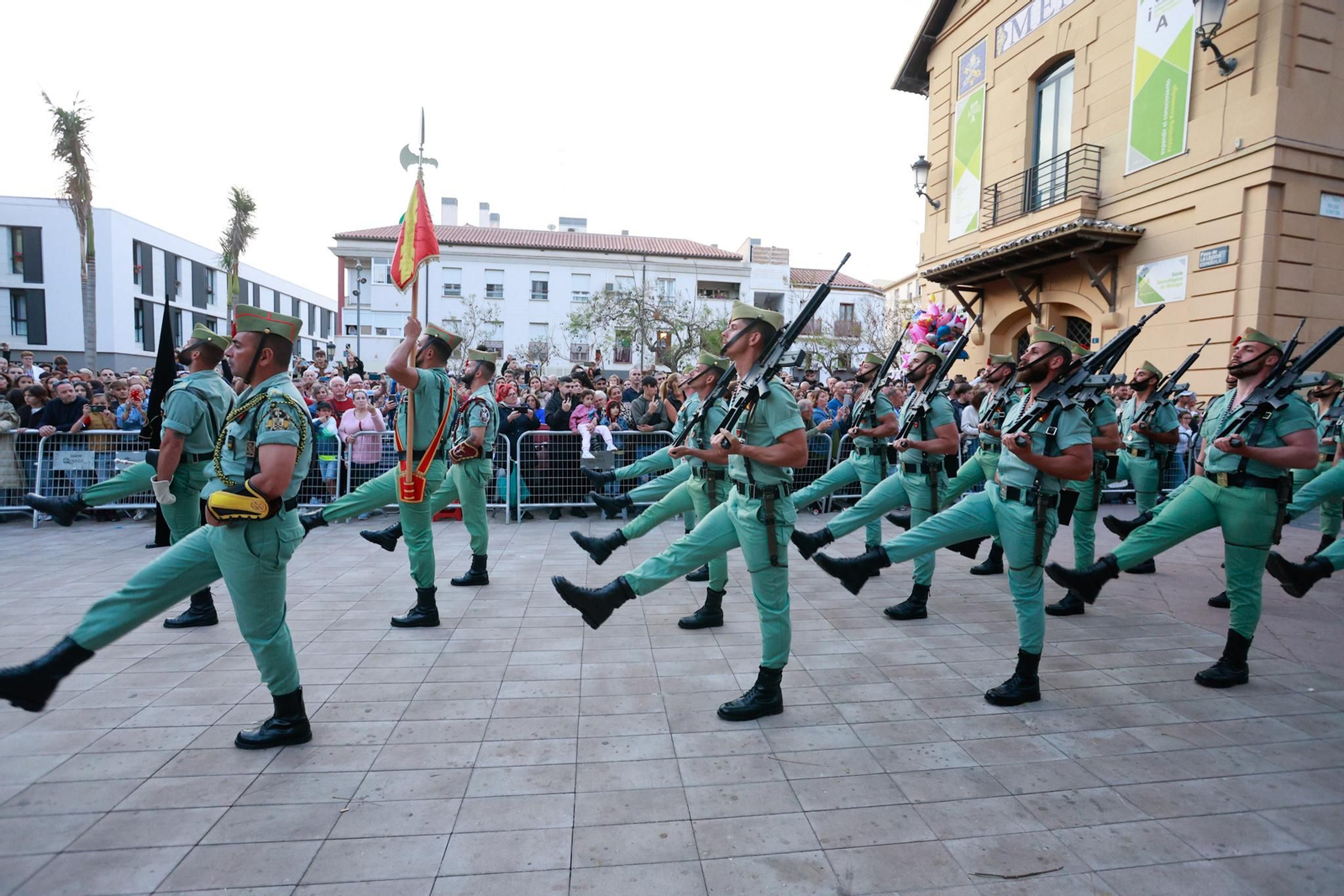 Mena y la Legión en su procesión del Jueves Santo en Málaga, en fotos Mena y la Legión en su procesión del Jueves Santo en Málaga, en fotos