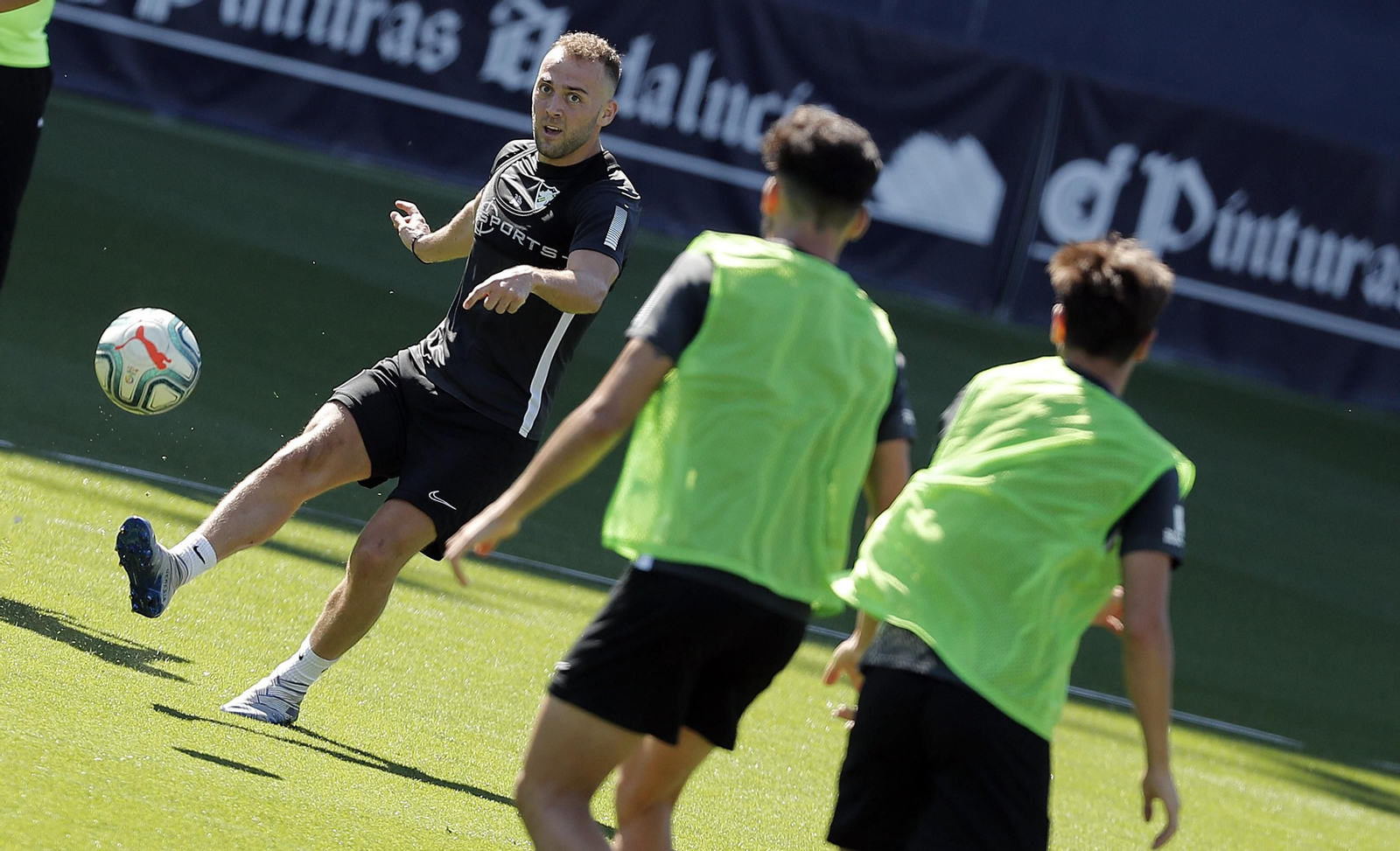 Los fotos del primer entrenamiento del Málaga CF por grupos Los fotos del primer entrenamiento del Málaga CF por grupos