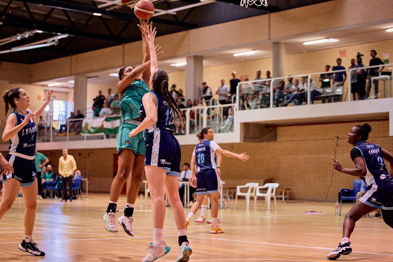 El CAB Estepona bordea el triunfo en Leganés (65-61) en el play off de ascenso