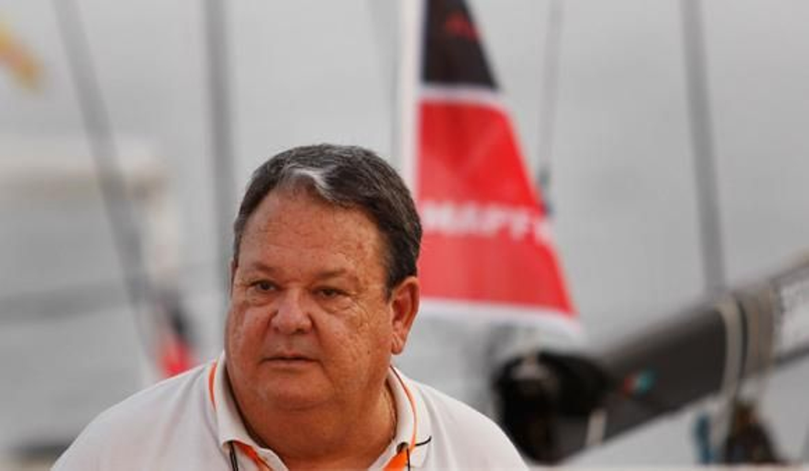 "Como vea a uno de Moody's en la regata lo pongo de boya"