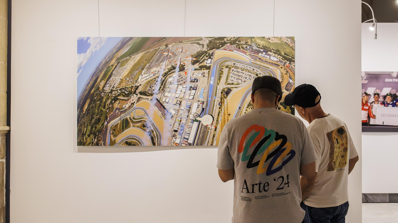 Imágenes de la exposición de los 40 años del Circuito de Jerez y de la marca Montesa