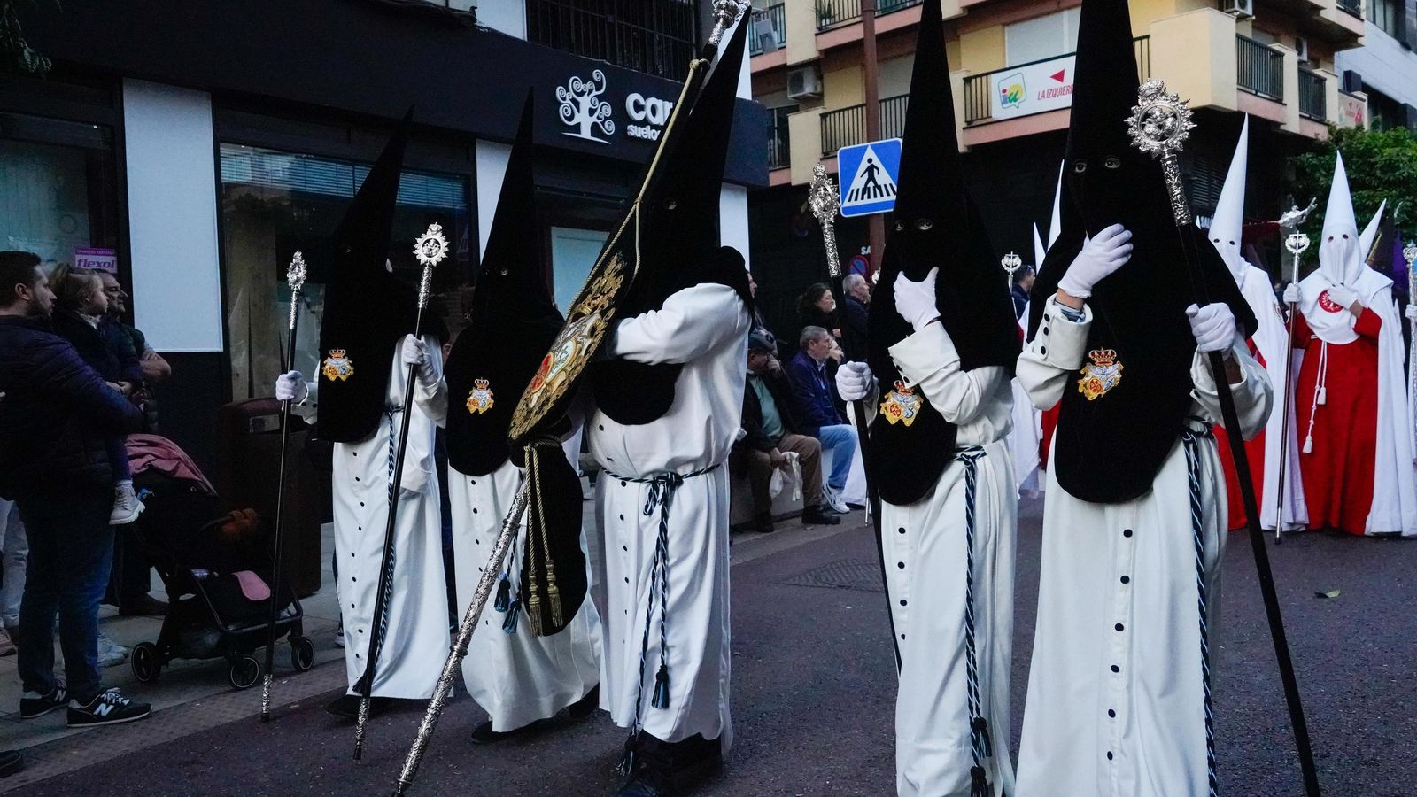 Viernes Santo: Imágenes de la procesión del Santo Entierro
