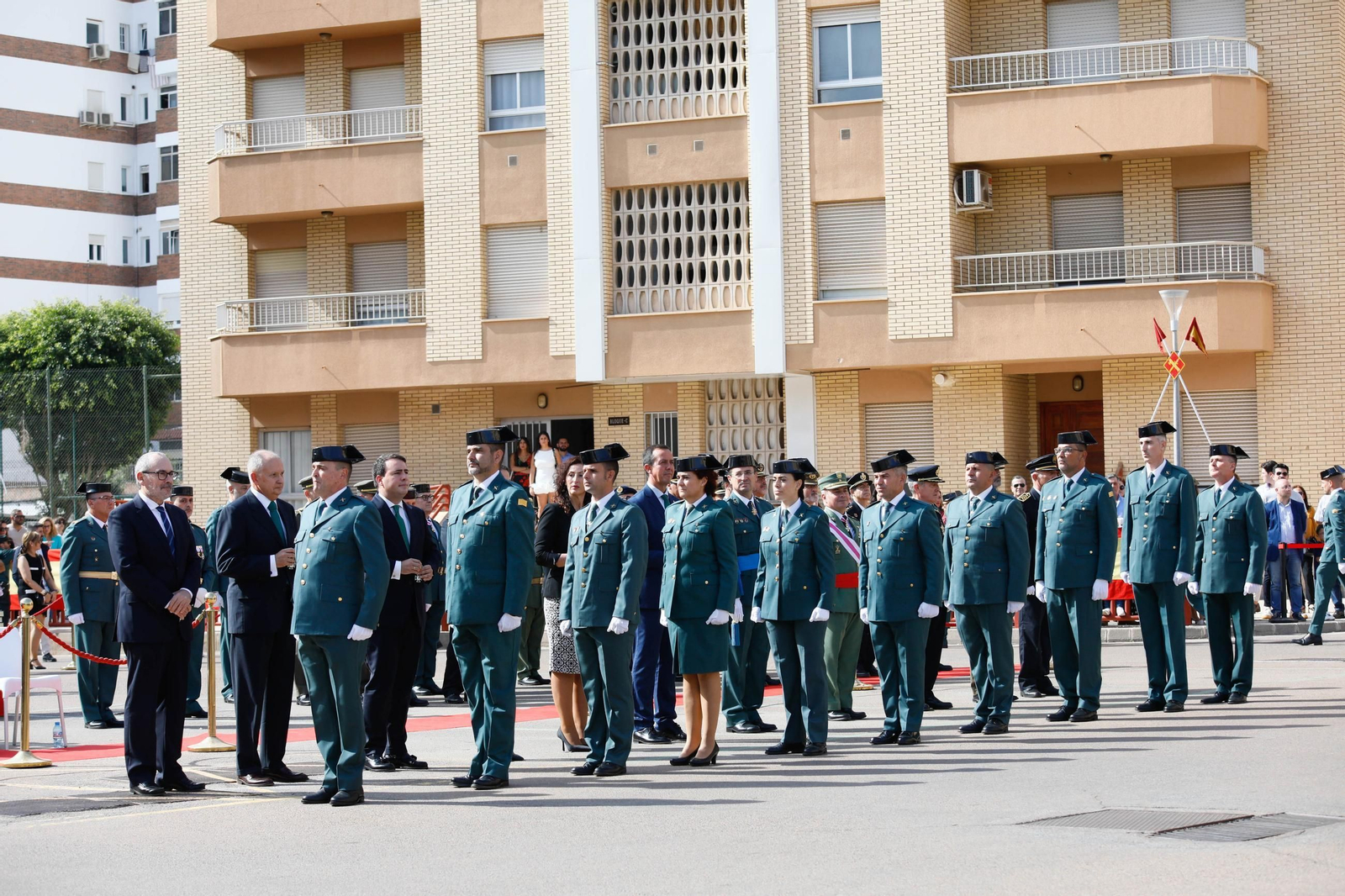 Los actos de la Guardia Civil en honor a la Virgen del Pilar, en imágenes