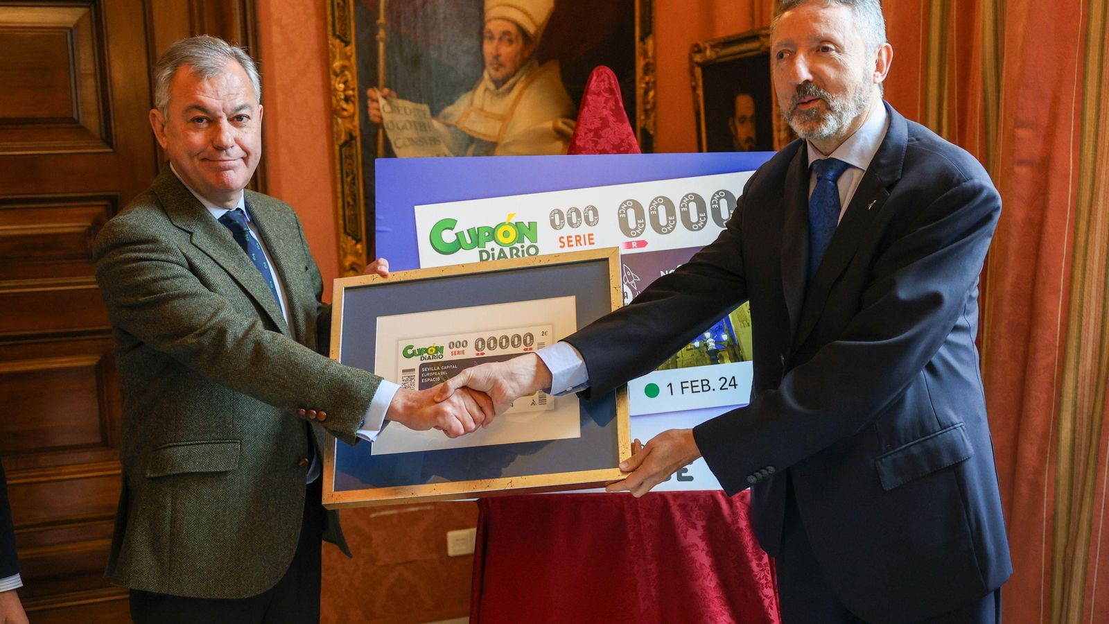 El alcalde de Sevilla, José Luis Sanz, y el delegado de la ONCE en Andalucía, Ceuta y Melilla, Cristóbal Martínez