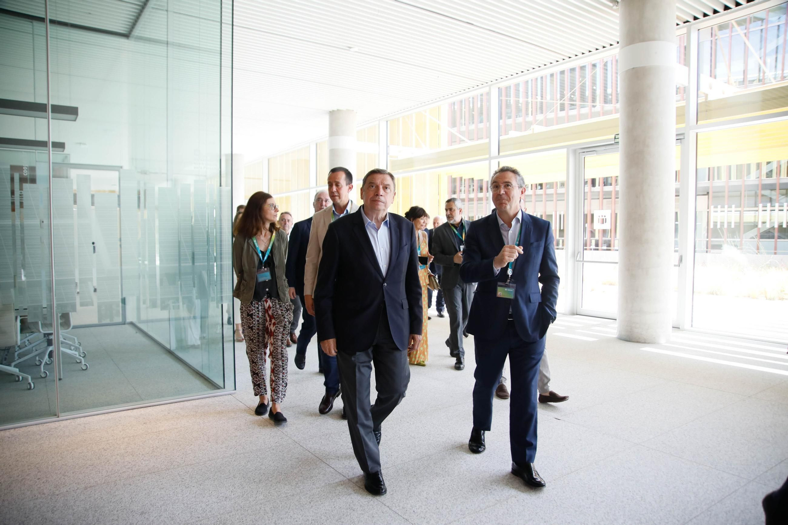 El ministro de Agricultura, Pesca y Alimentación, Luis Planas, visita el Centro Tecnológico Financiero del Grupo Cajamar en el Parque Científico-Tecnológico de Almería (PITA), en imágenes