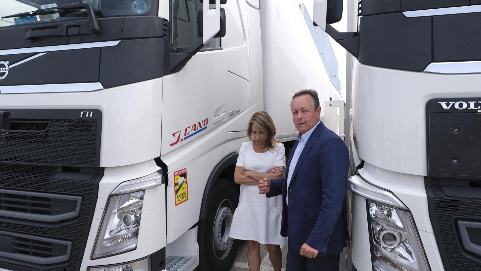 Imágenes de la visita de la Ministra Raquel Sánchez a Transportes J. Cano, en Antas