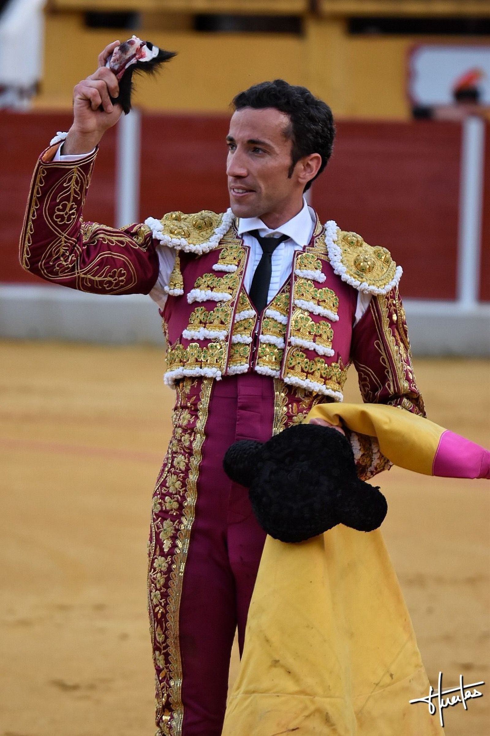 David de Miranda suma en Ubrique una nueva Puerta Grande en su temporada