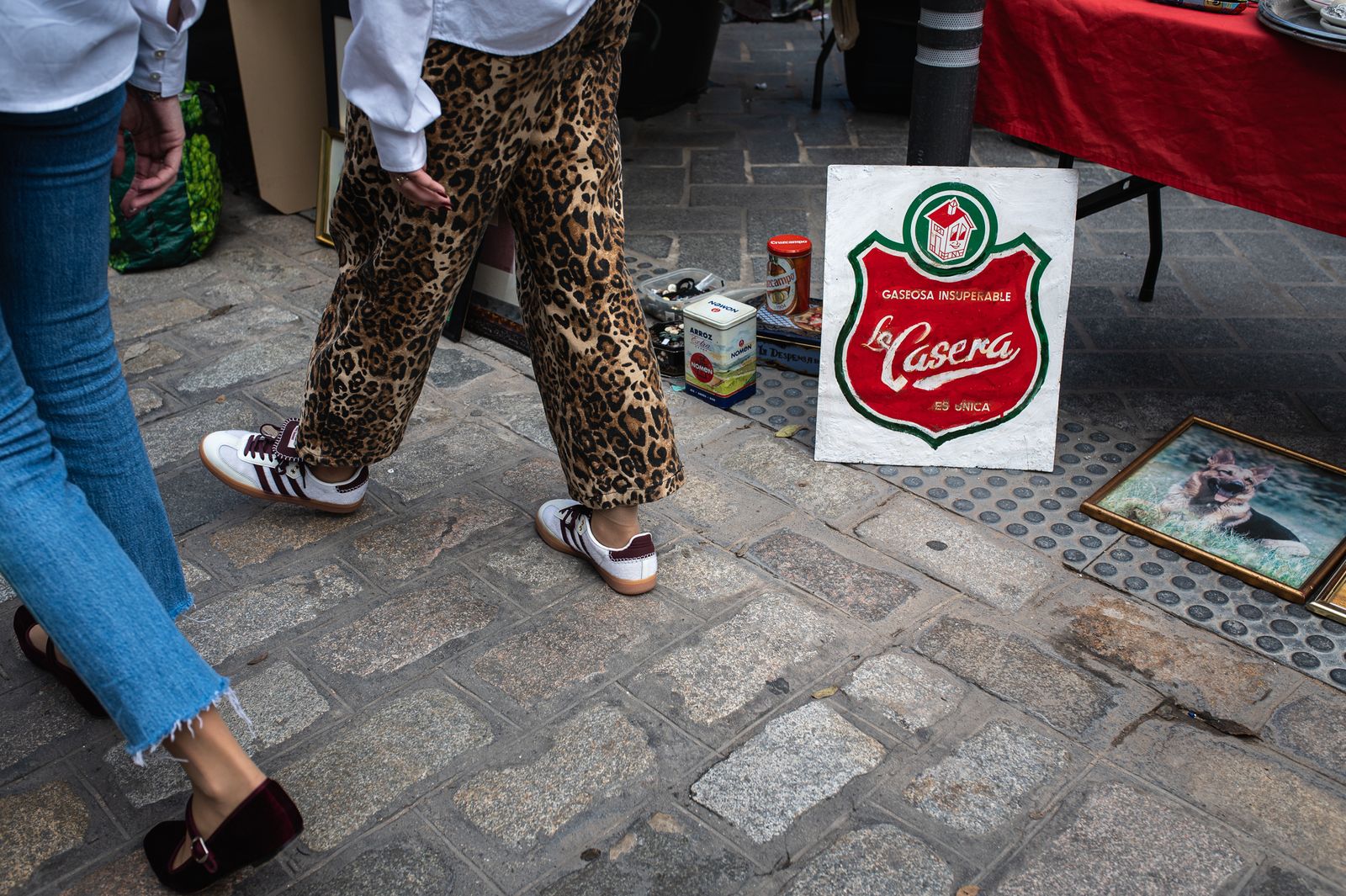Una mañana en el mercado del jueves de la calle Feria