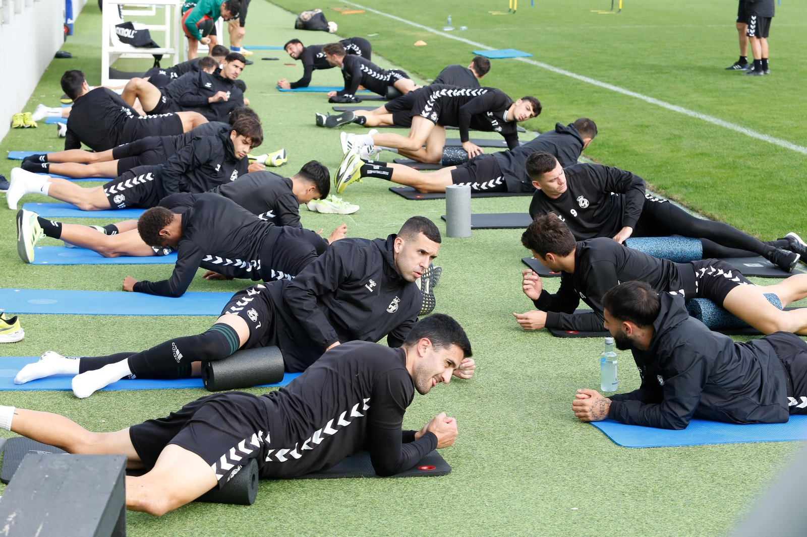 Las fotos del entrenamiento de la Balona previo al partido con el Villanovense