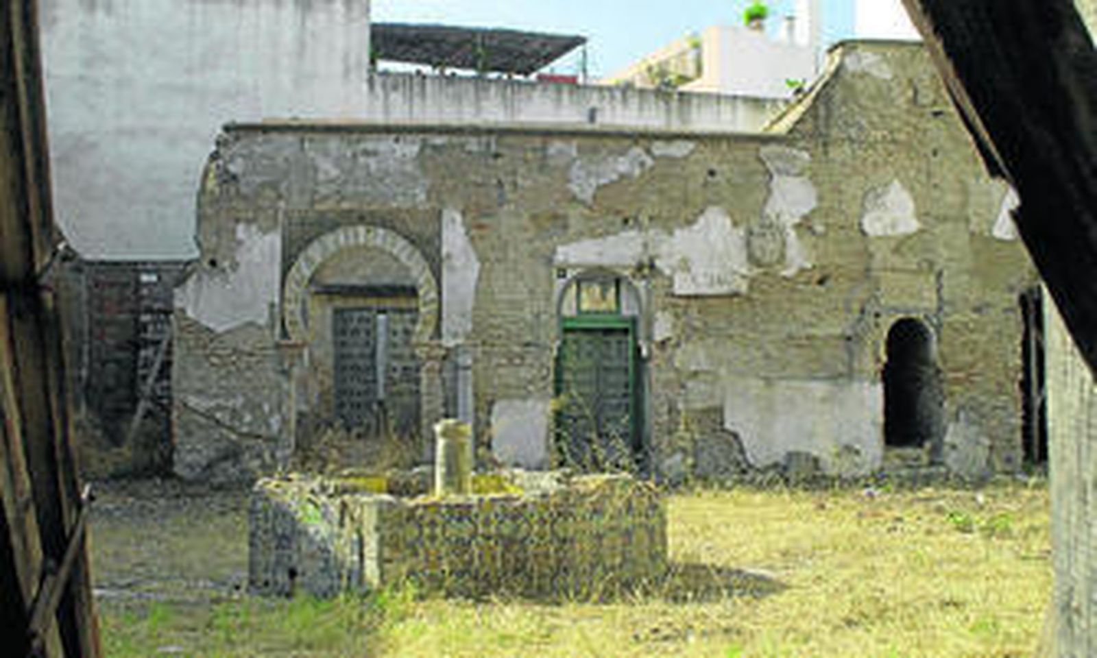 Fachada principal del nuevo geriátrico, en la antigua calle Viriato.