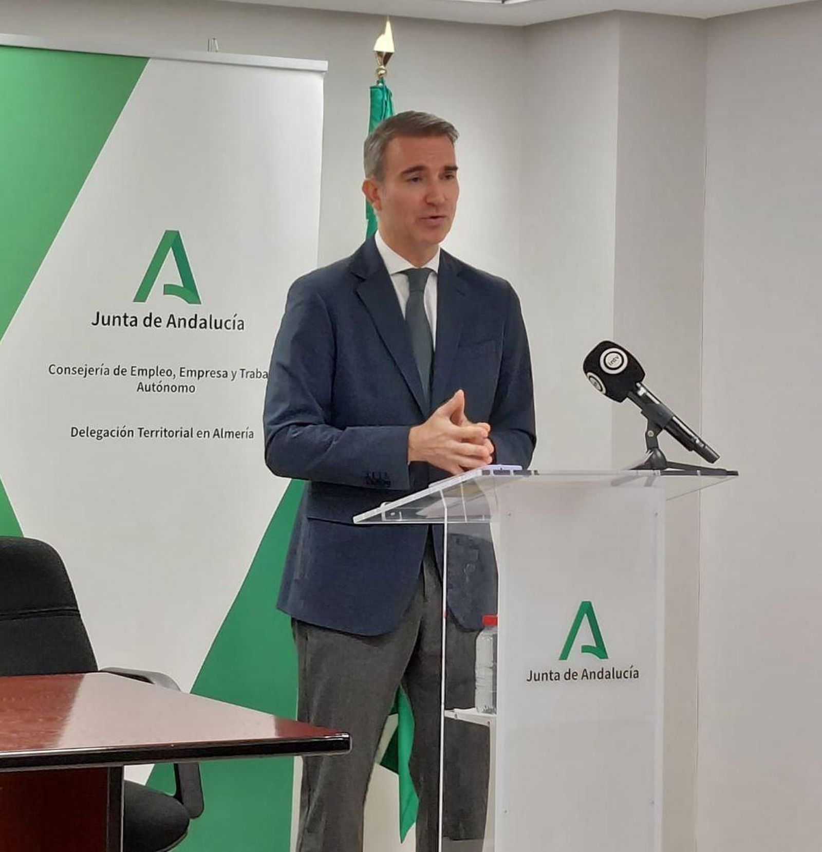 Amós García Hueso.