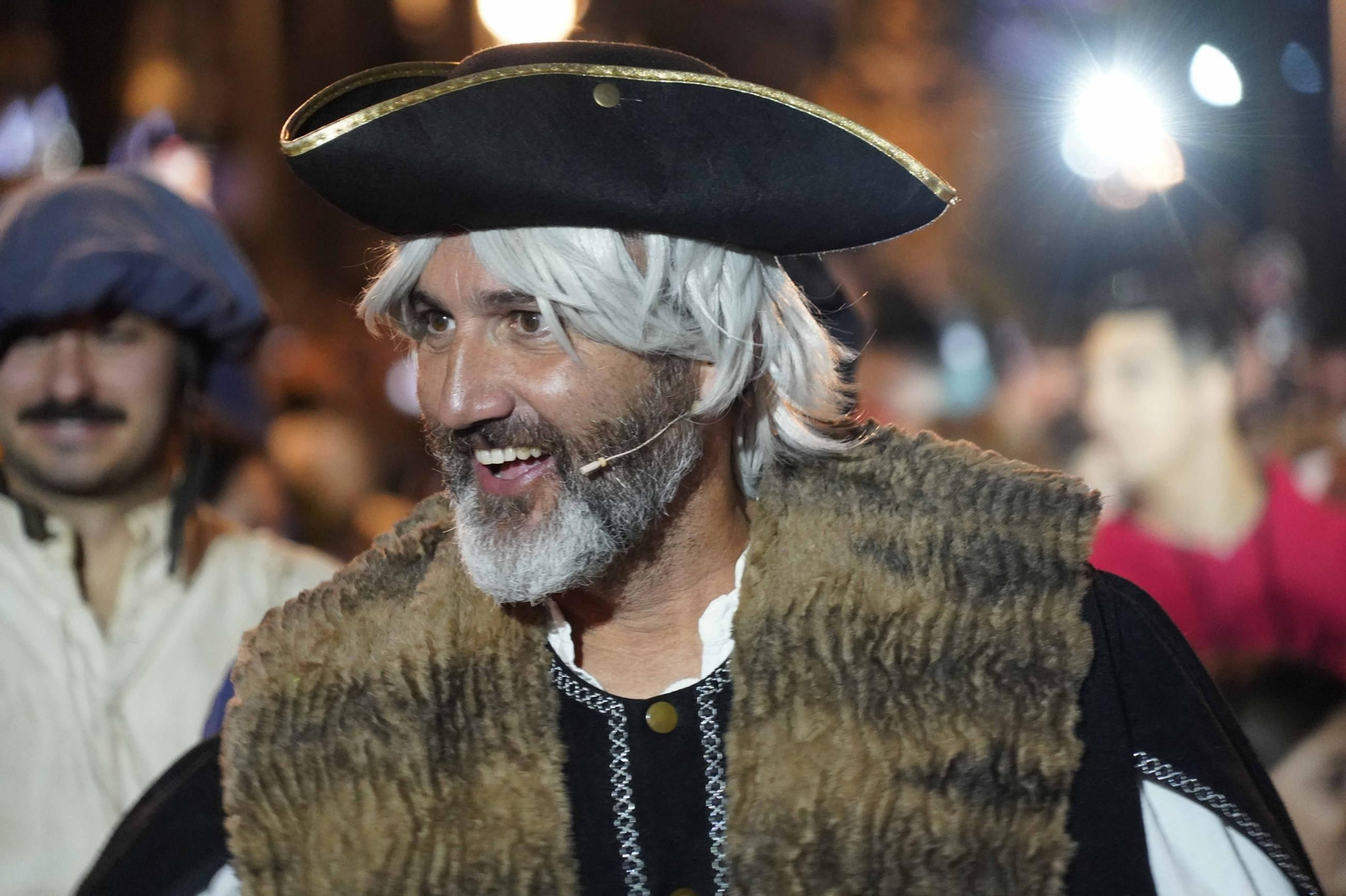 Las mejores imágenes del encendido del alumbrado 2025 en la Plaza de las Monjas