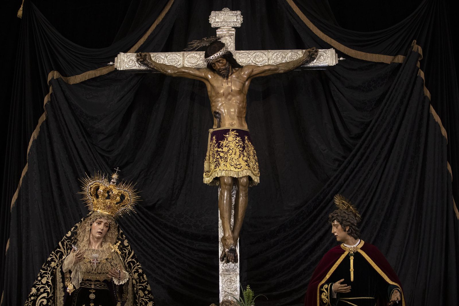 Semana Santa: Las mejores imágenes del Lunes Santo en Granada
