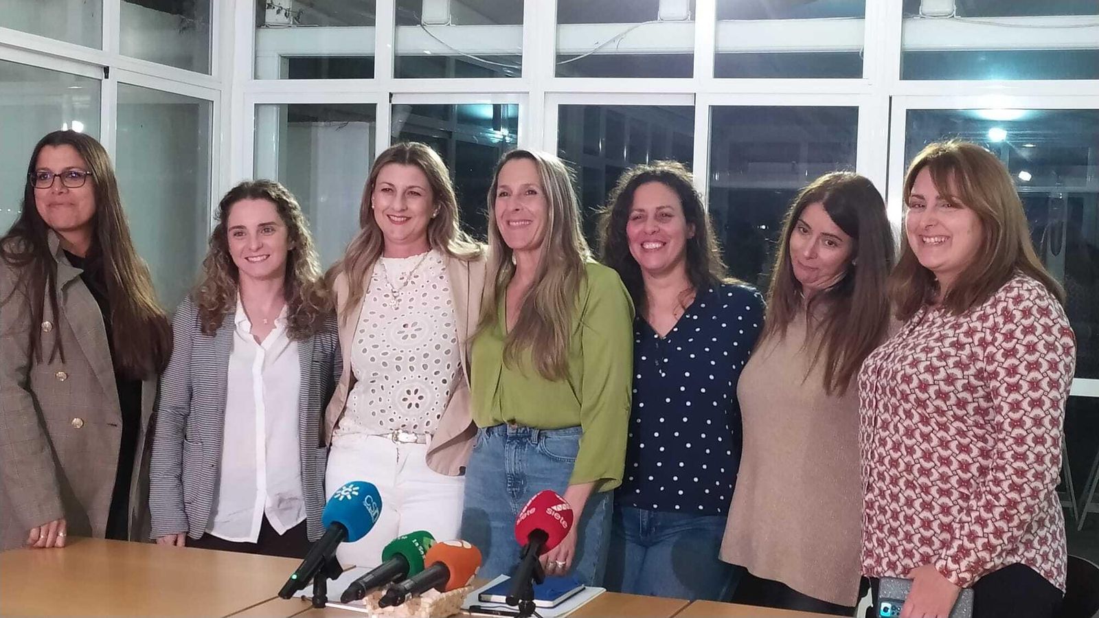 Presentación de la plataforma Nuestro Corazón por Bandera, impulsada por familiares de guardias civiles tras la tragedia de Barbate.