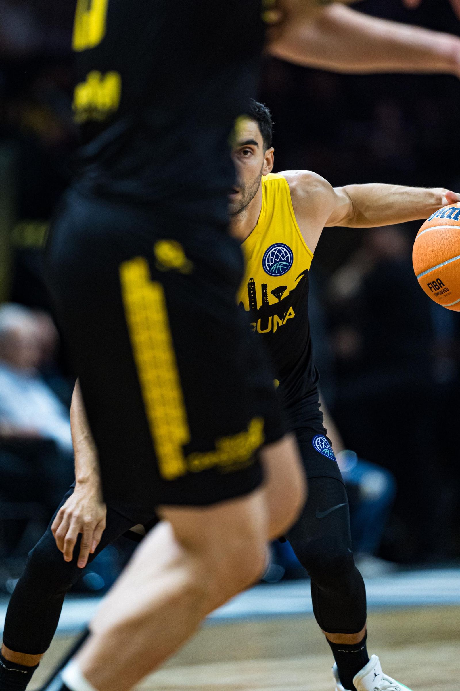 El AEK remonta y le quita al Tenerife el tercer puesto (77-73)