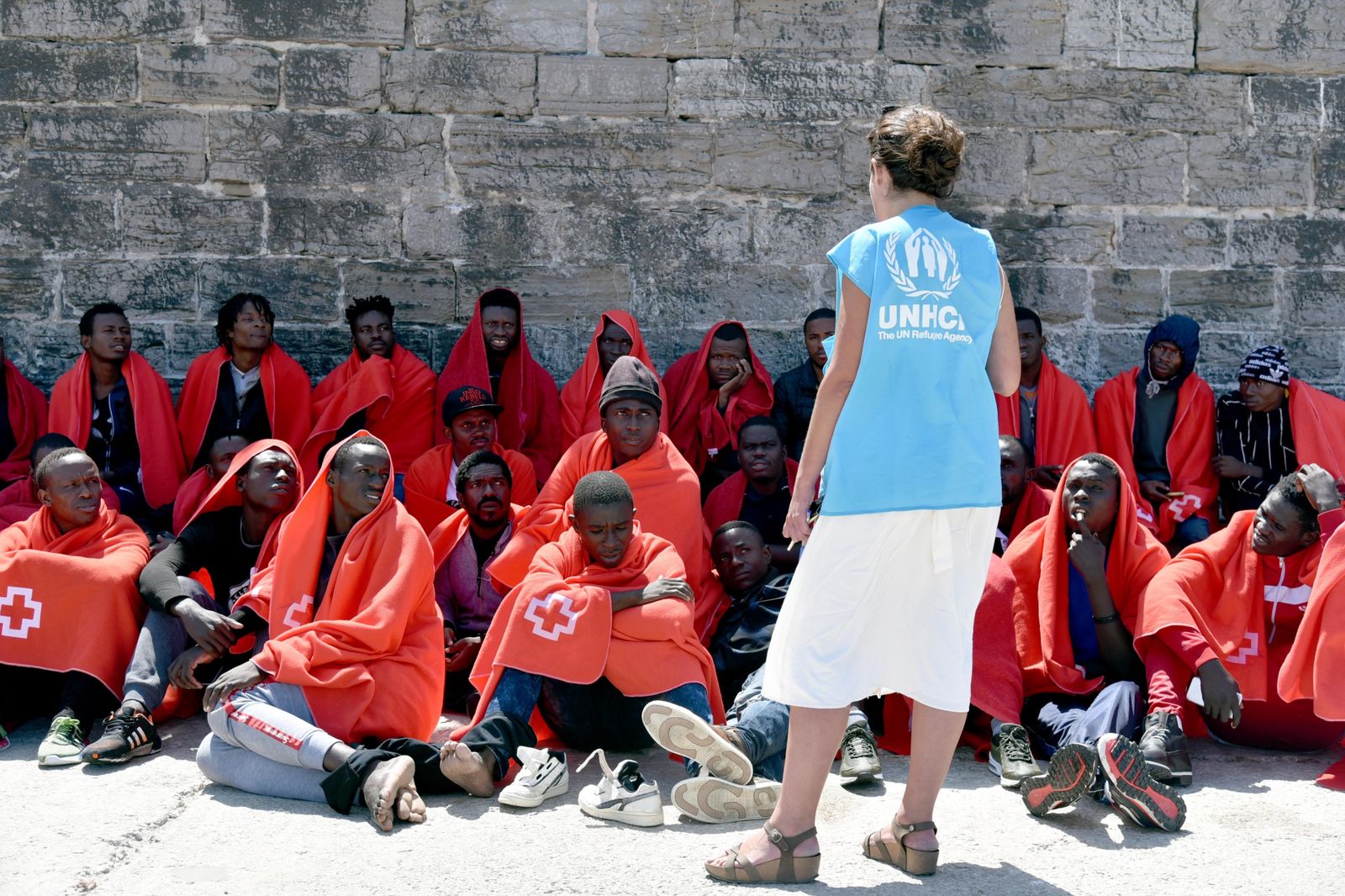 Un grupo de subsaharianos rescatados ayer en el Estrecho.
