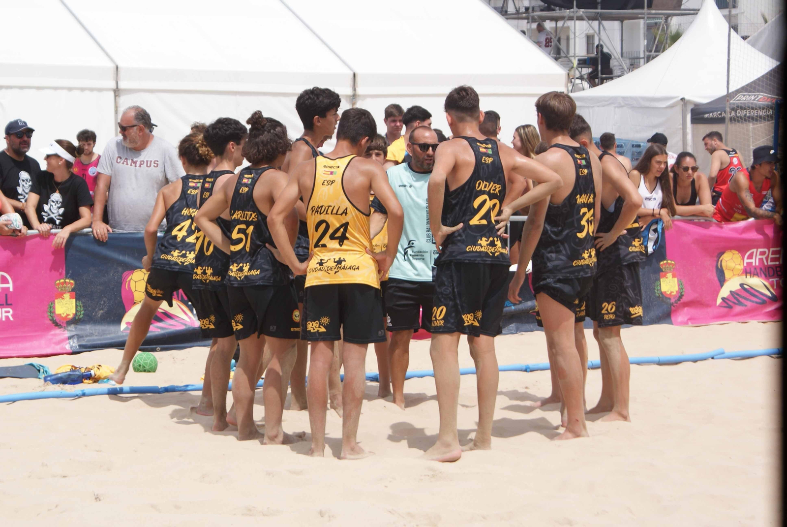 Campeonato de balonmano playa en Lepe.