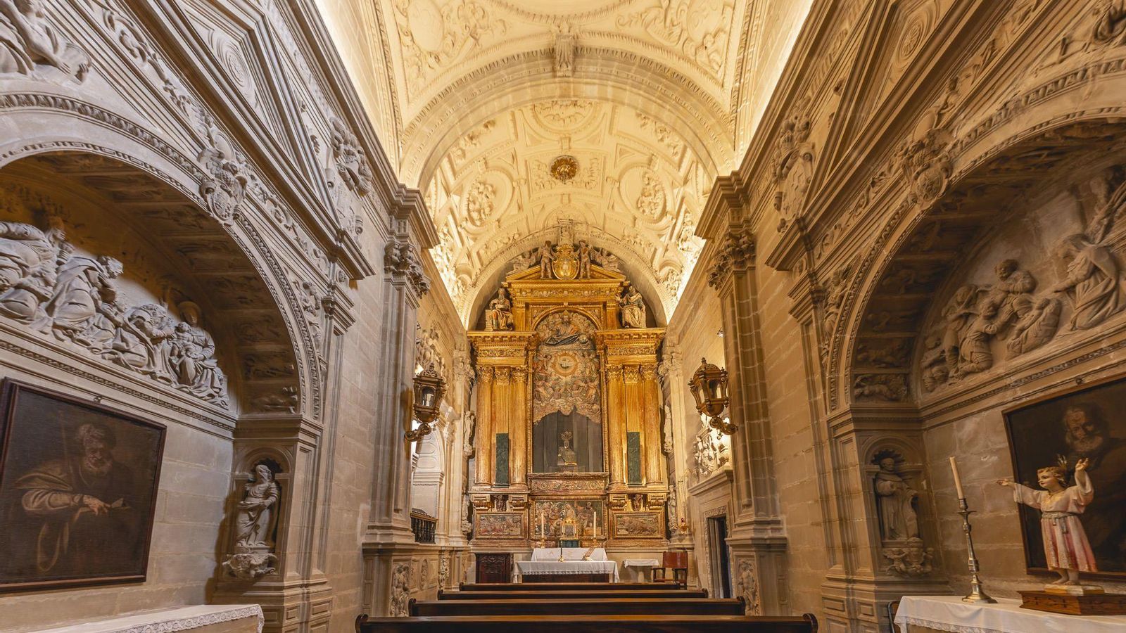 En la nave de la Epístola también se puede visitar la Capilla del Santísimo, construida en 1748 En la nave de la Epístola también se puede visitar la Capilla del Santísimo, construida en 1748