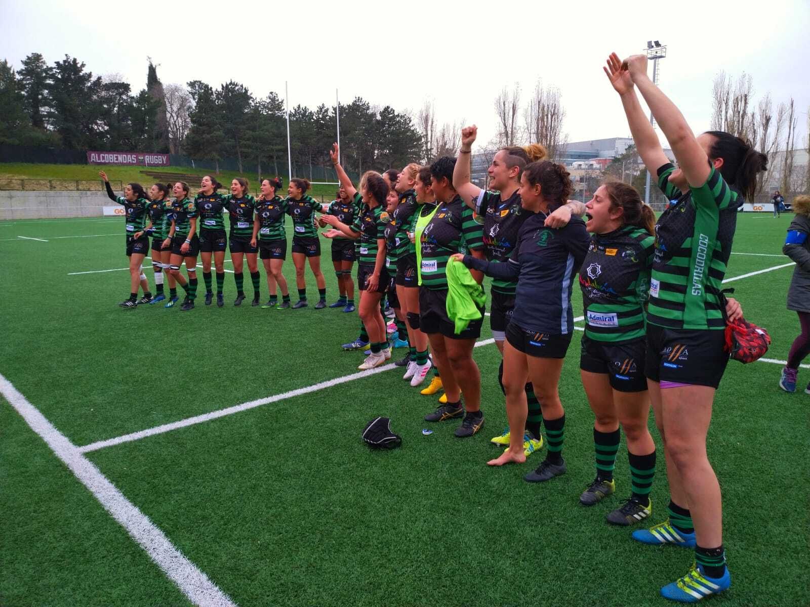 Las Corteva Cocos celebran una victoria esta temporada en Madrid.